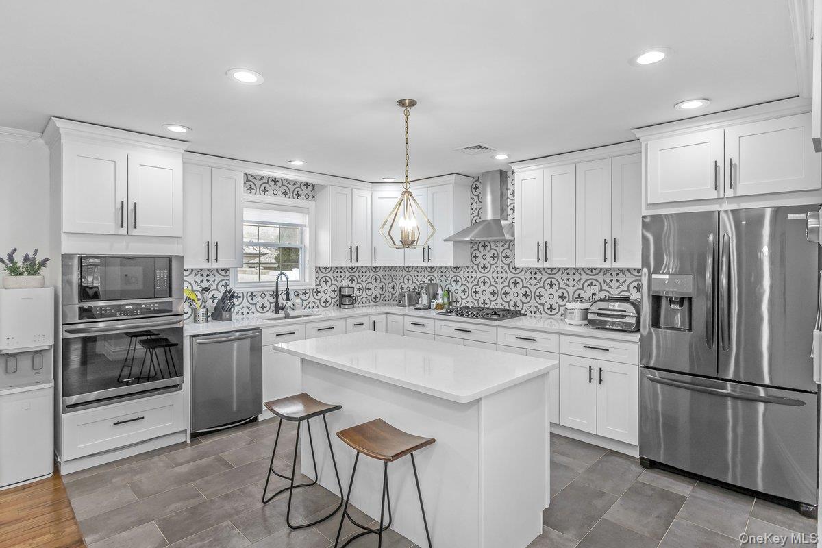 #12 photo, 7 Sebree Place, Plainview , NY 11803