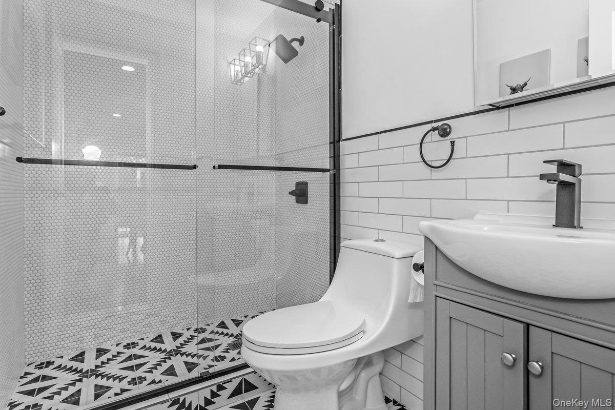 #15 photo, 7 Sebree Place, Plainview , NY 11803