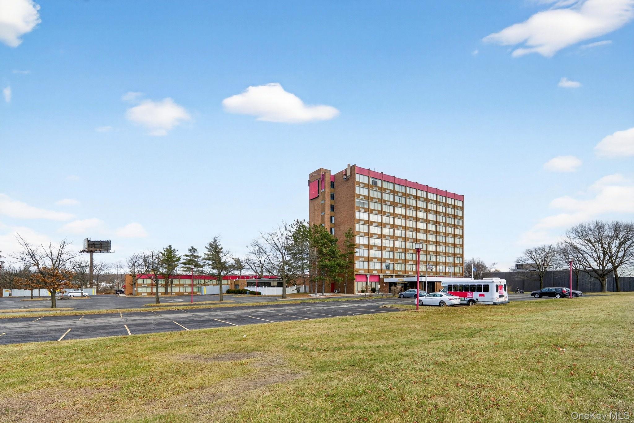 #5 photo, 3 Watervliet Ave Ext, 纽约州 Colonie , NY 12206