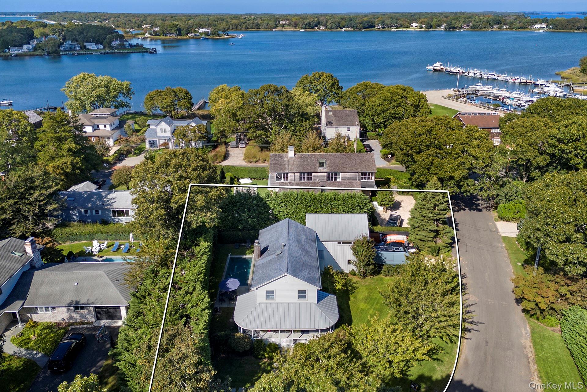 #4 photo, 21 Cove Road, מחוז סאפוק Sag Harbor , NY 11963