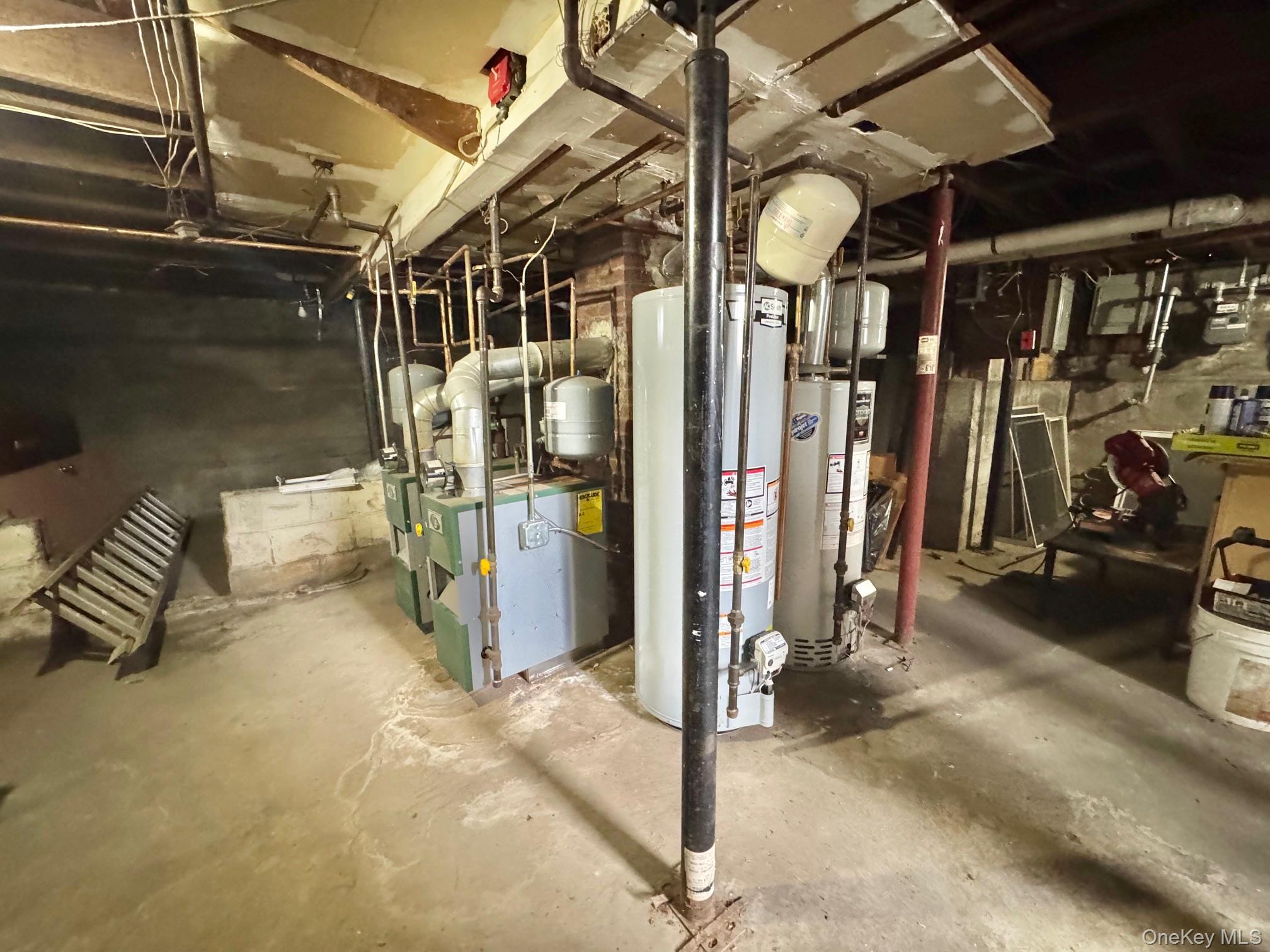 #20 photo, 622 Broadway, Amityville , NY 11701