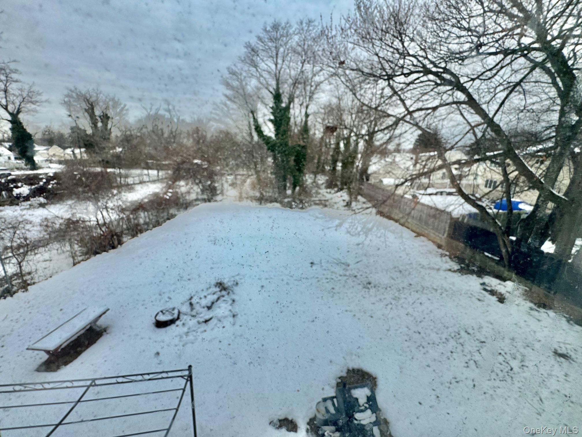 #7 photo, 622 Broadway, Amityville , NY 11701