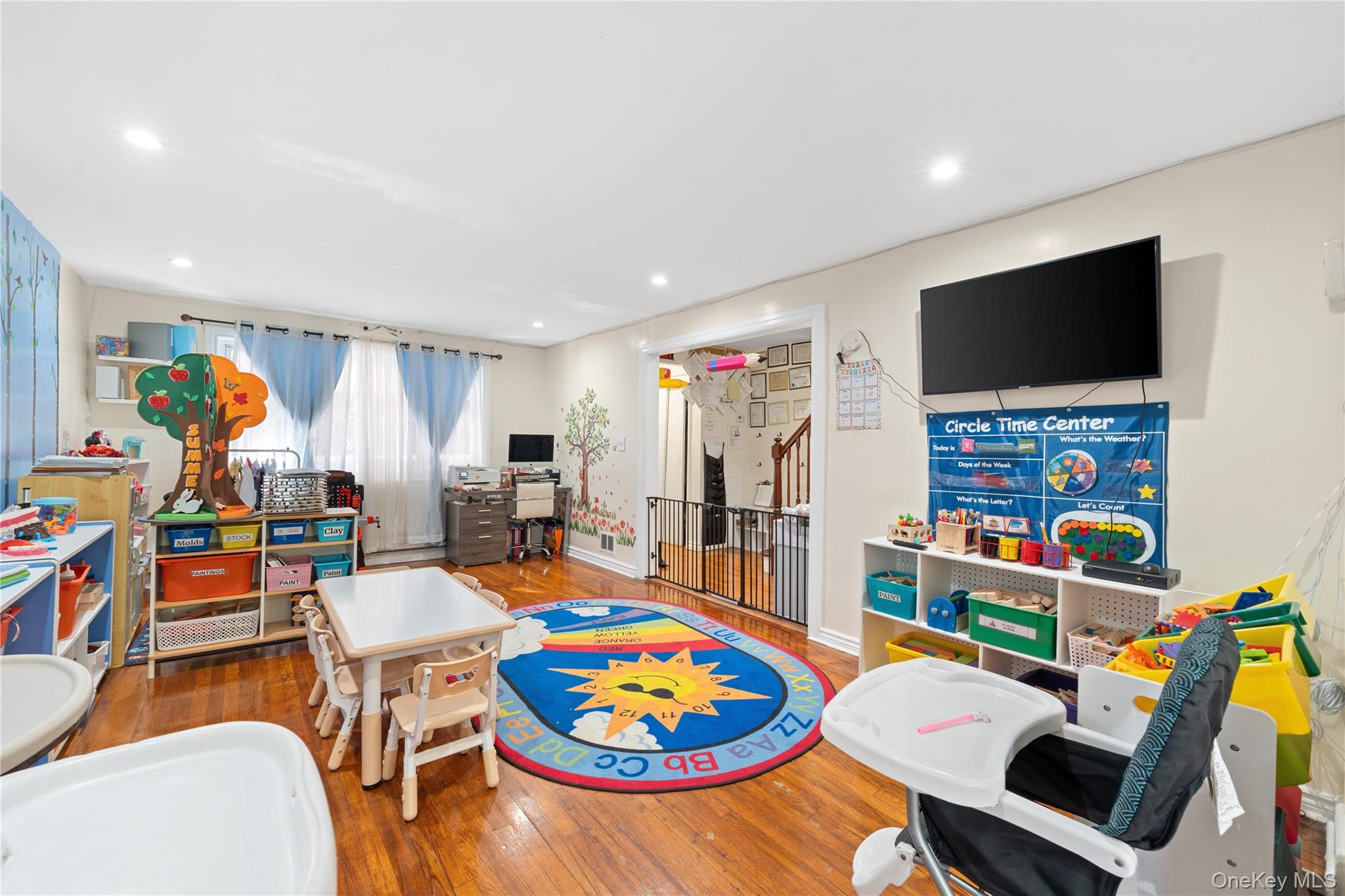 #9 photo, 1031 E 225, הברונקס Bronx , NY 10466