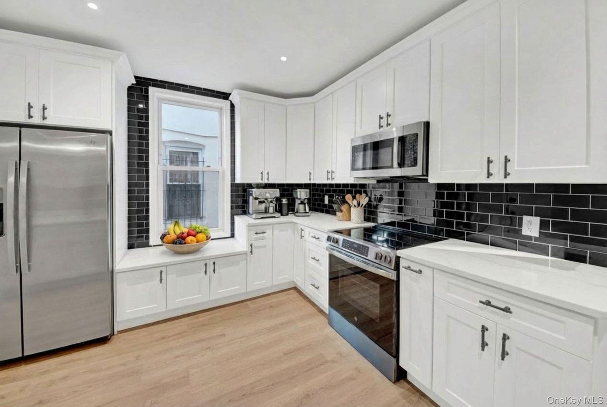 #3 photo, 3232 Fenton Avenue, Bronx , NY 10469