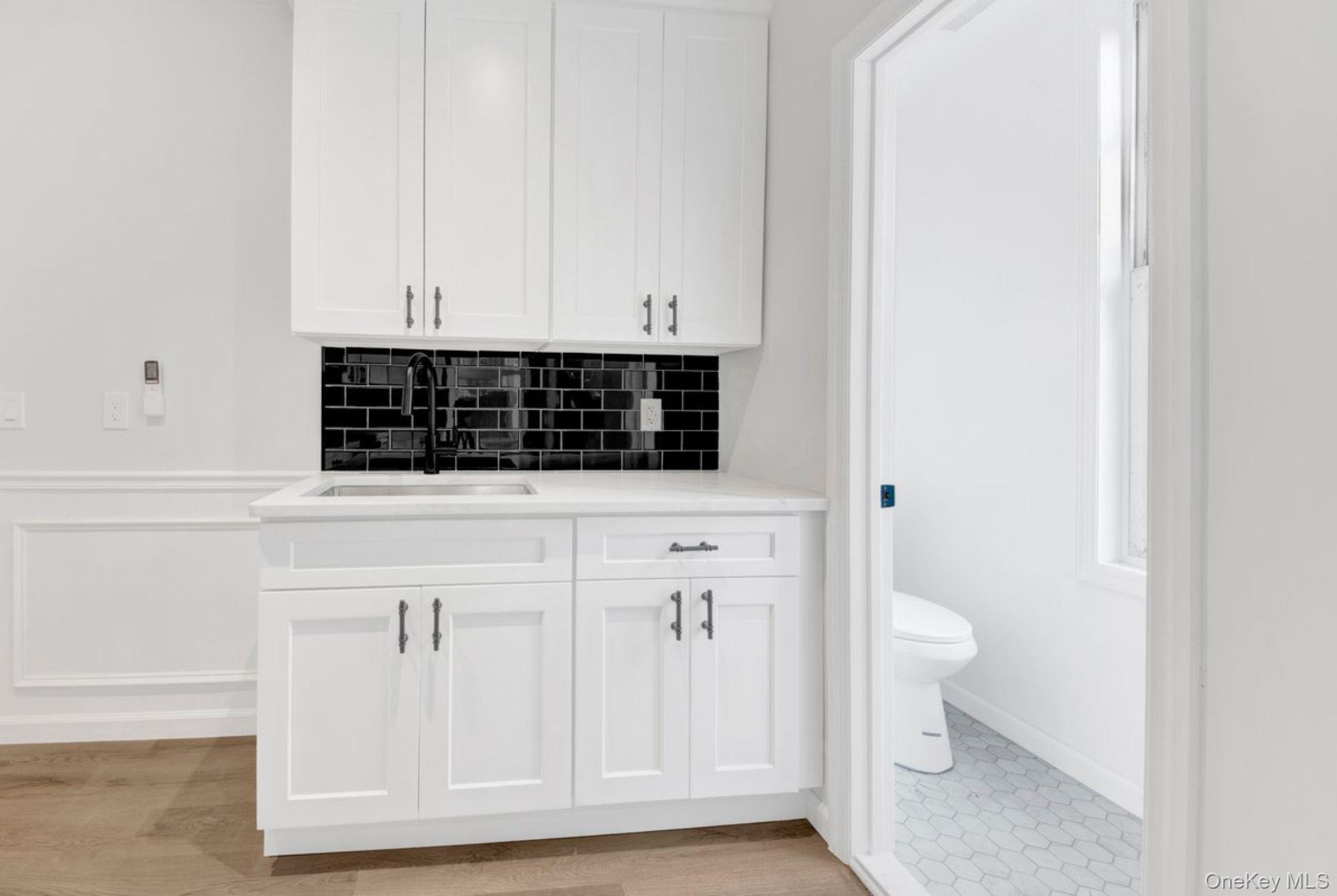 #7 photo, 3232 Fenton Avenue, Bronx , NY 10469