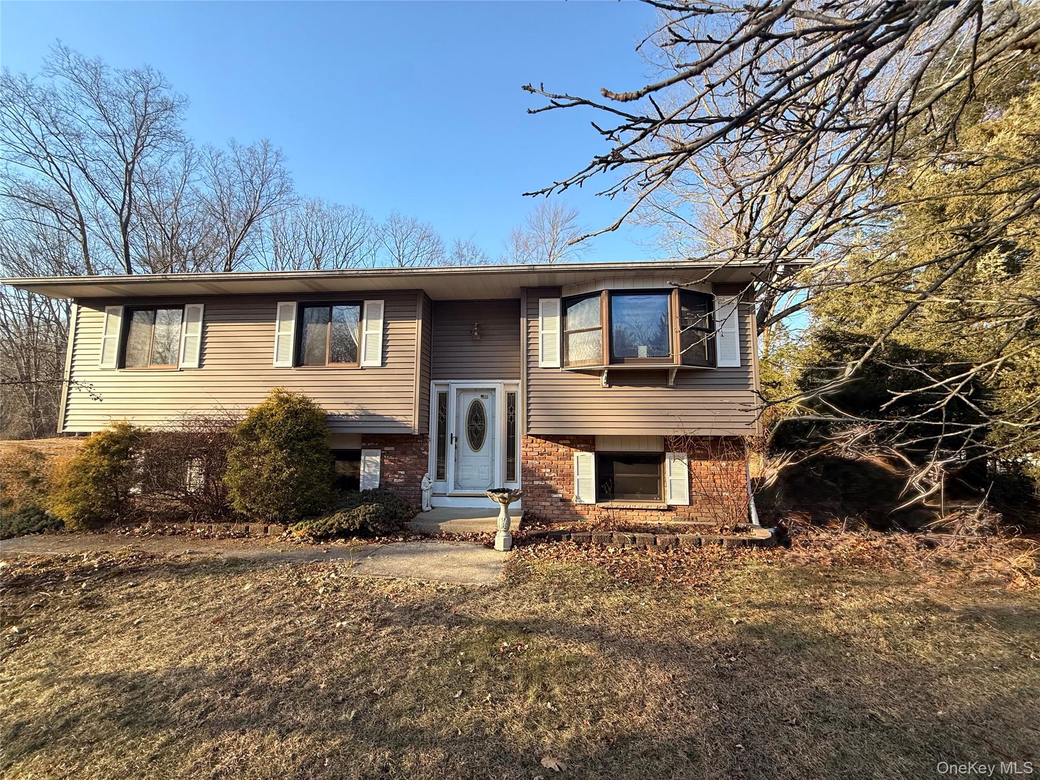 #1 photo, 32 Elizabeth Drive, Hopewell Junction , NY 12533