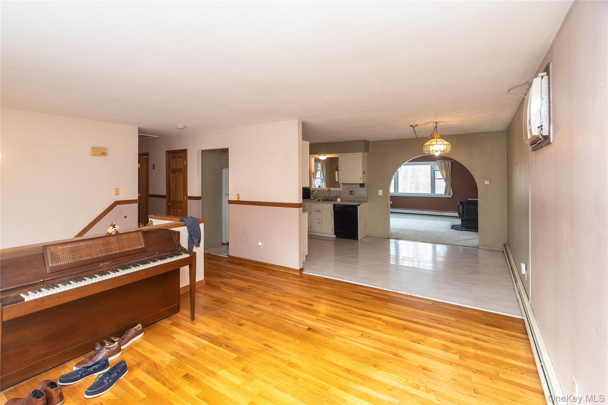 #10 photo, 32 Elizabeth Drive, Hopewell Junction , NY 12533