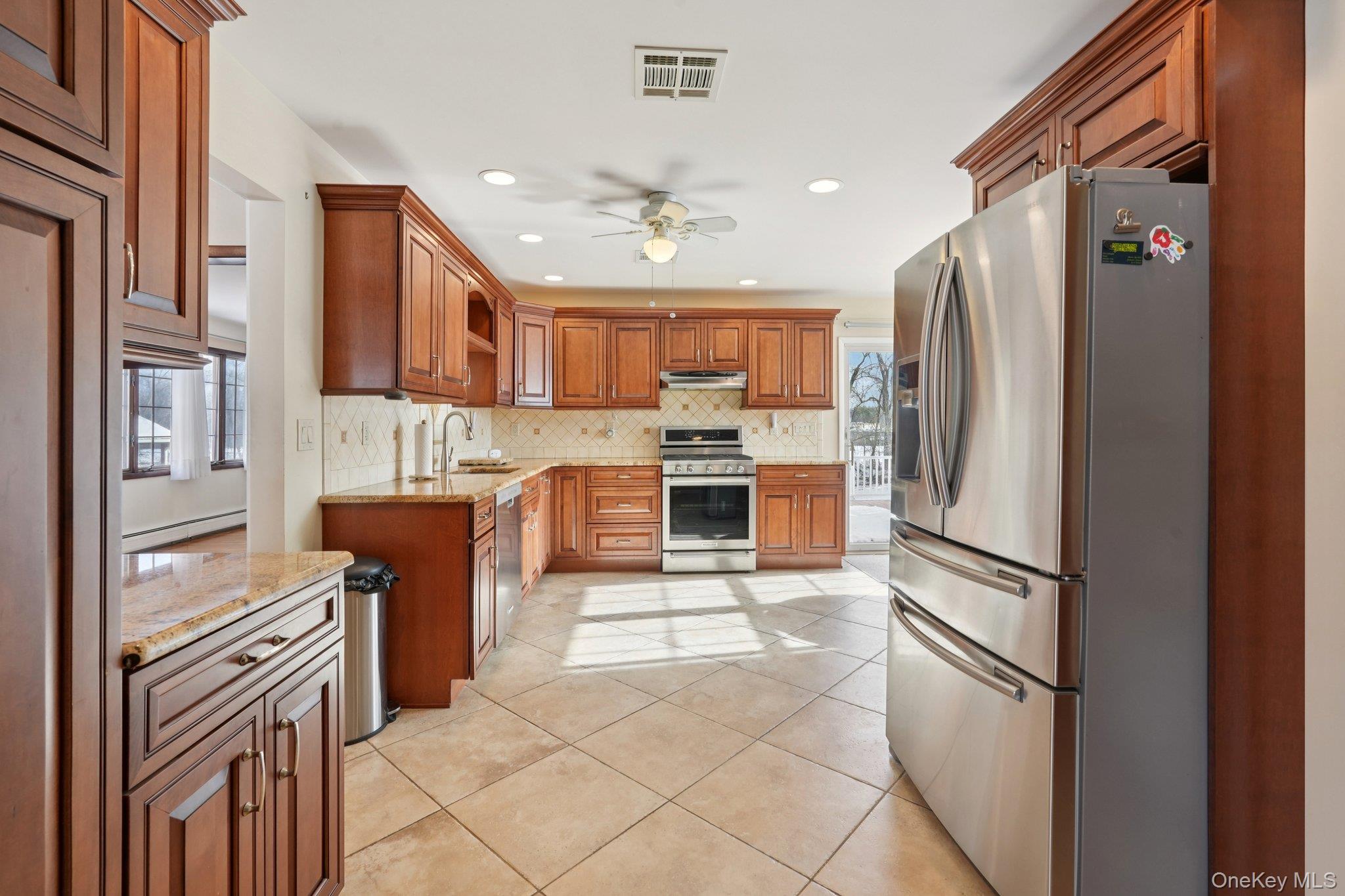 #15 photo, 12 Stratford Place, New City , NY 10956