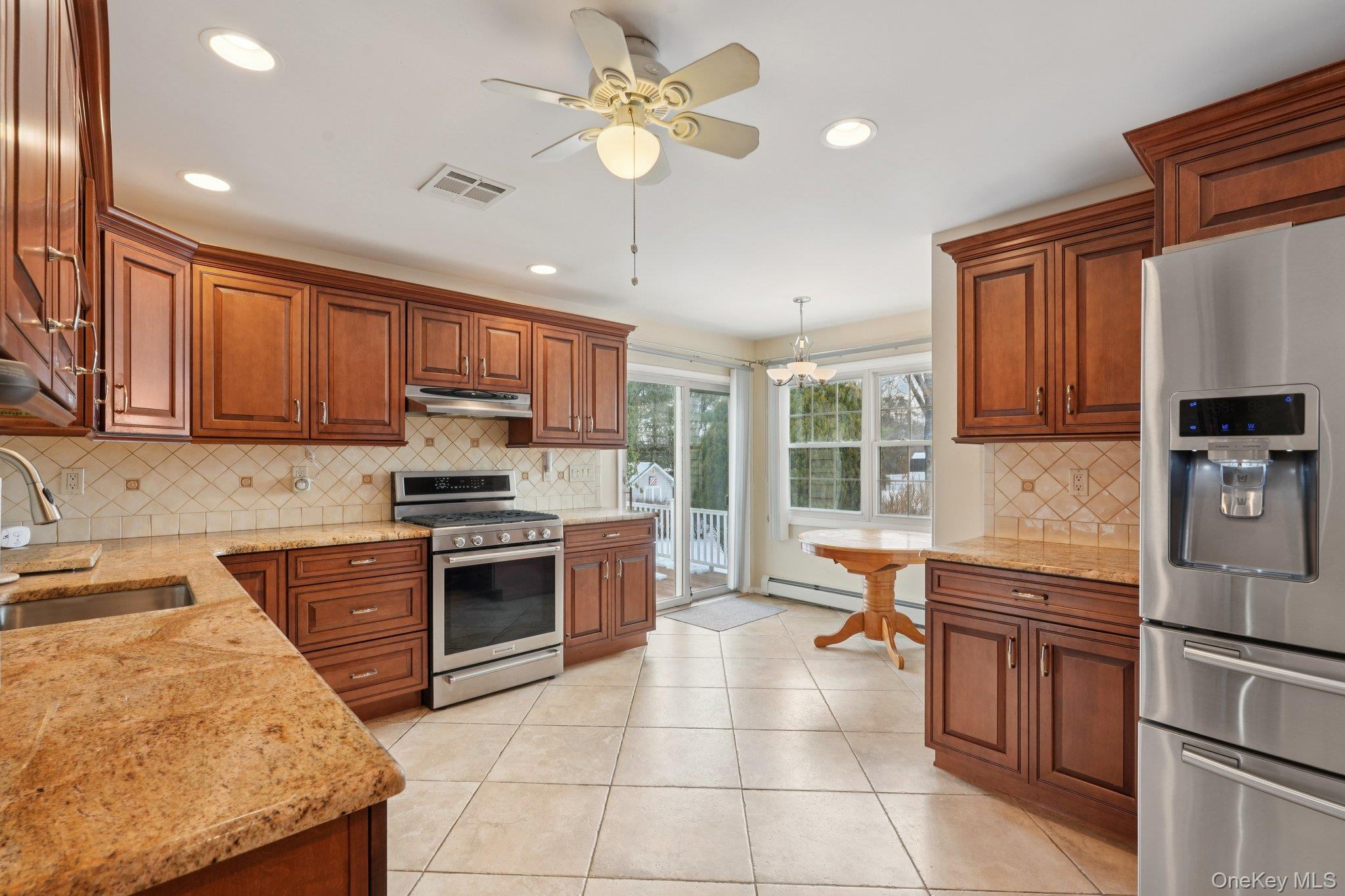 #16 photo, 12 Stratford Place, New City , NY 10956