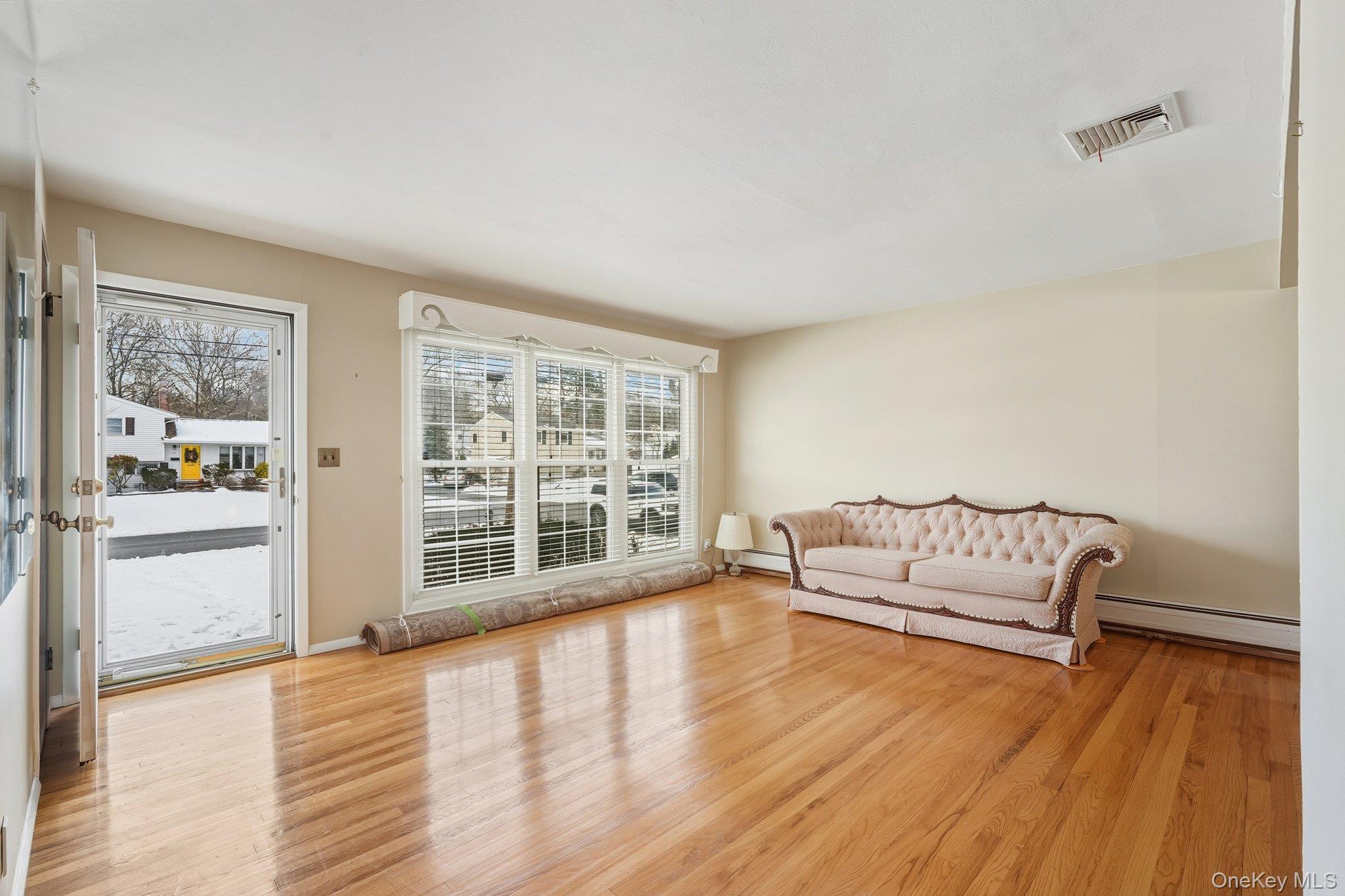 #5 photo, 12 Stratford Place, New City , NY 10956