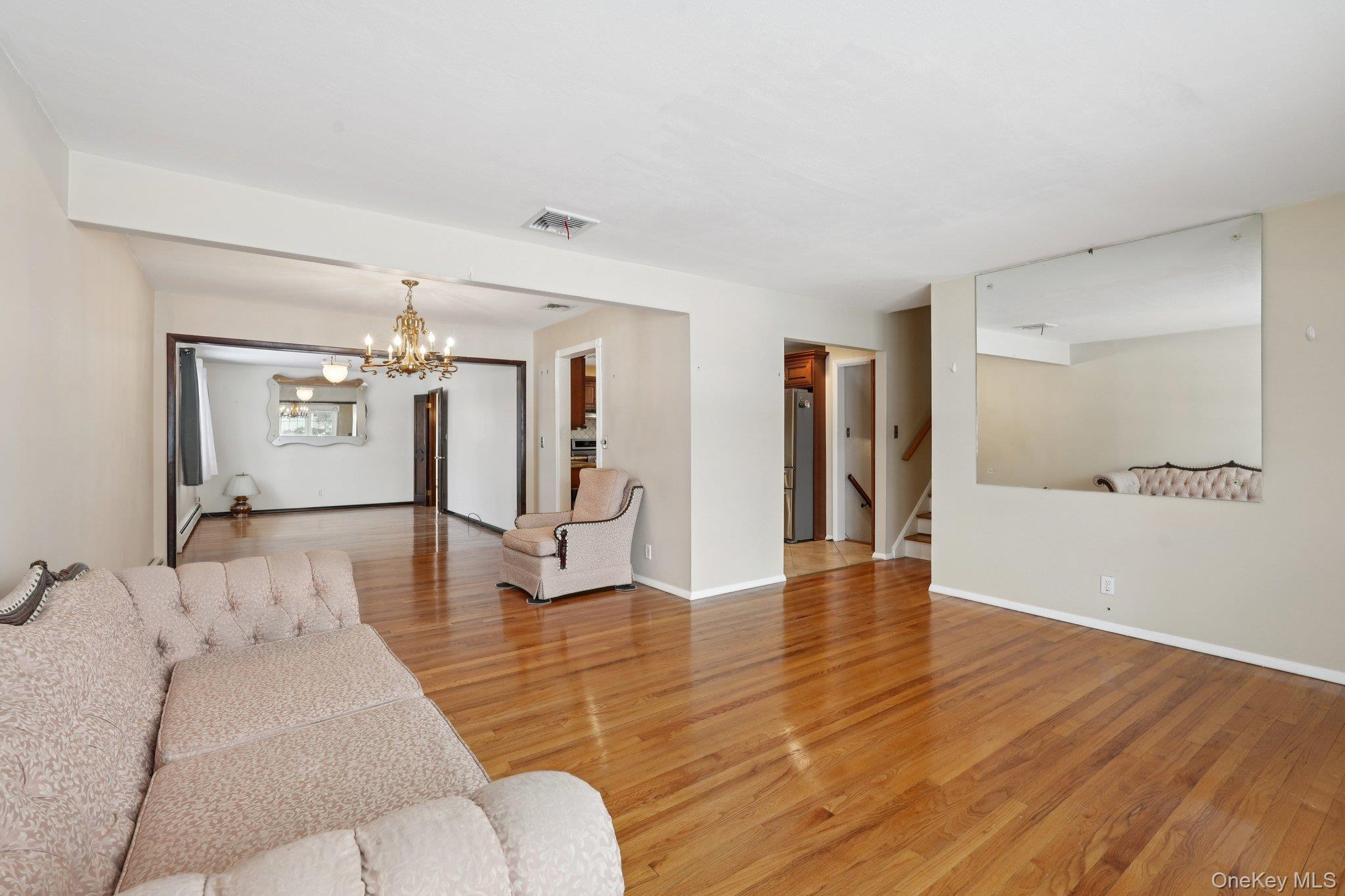 #8 photo, 12 Stratford Place, New City , NY 10956