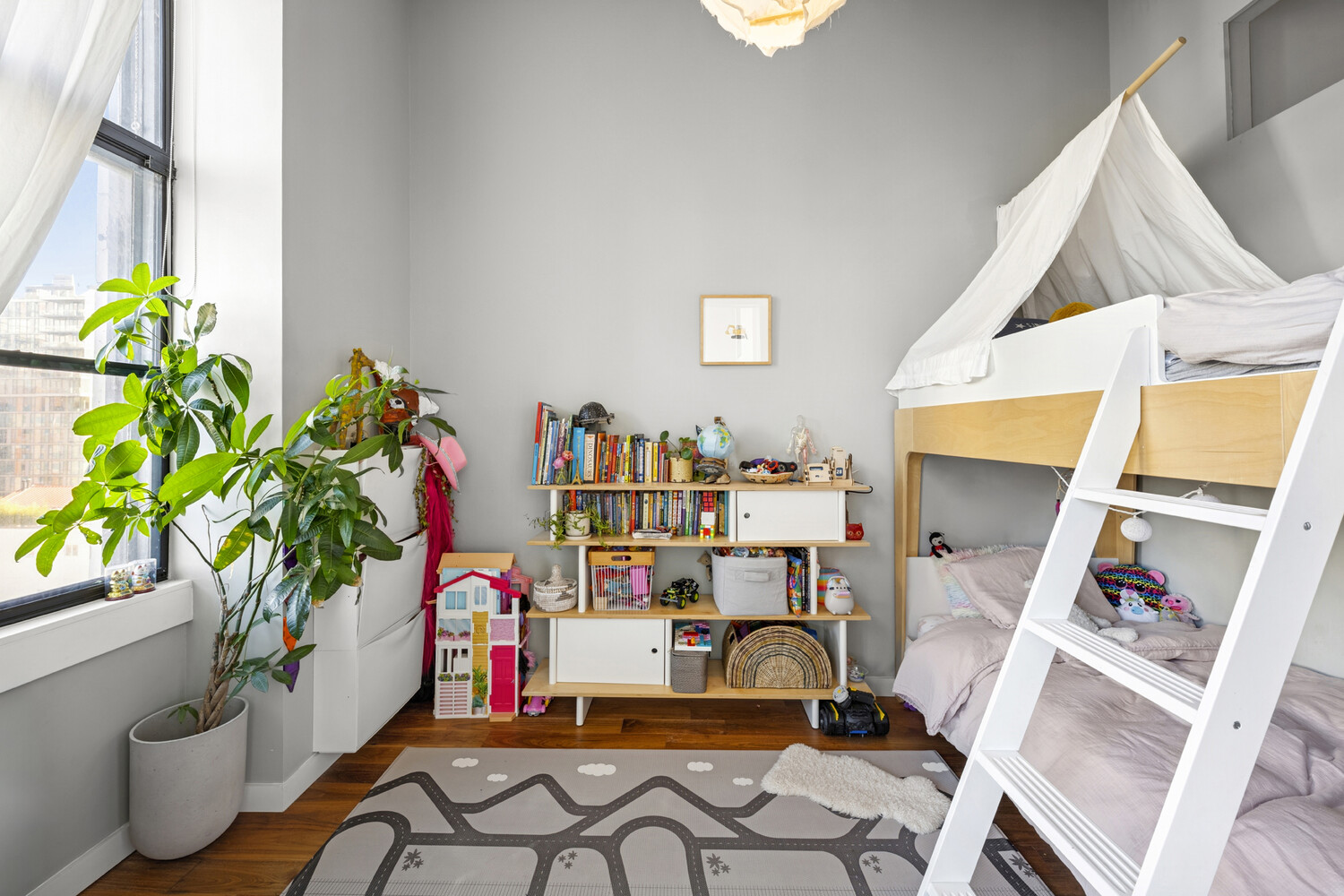 #1 photo, 111 4TH Avenue, मैनहटन East Village , NY 10003