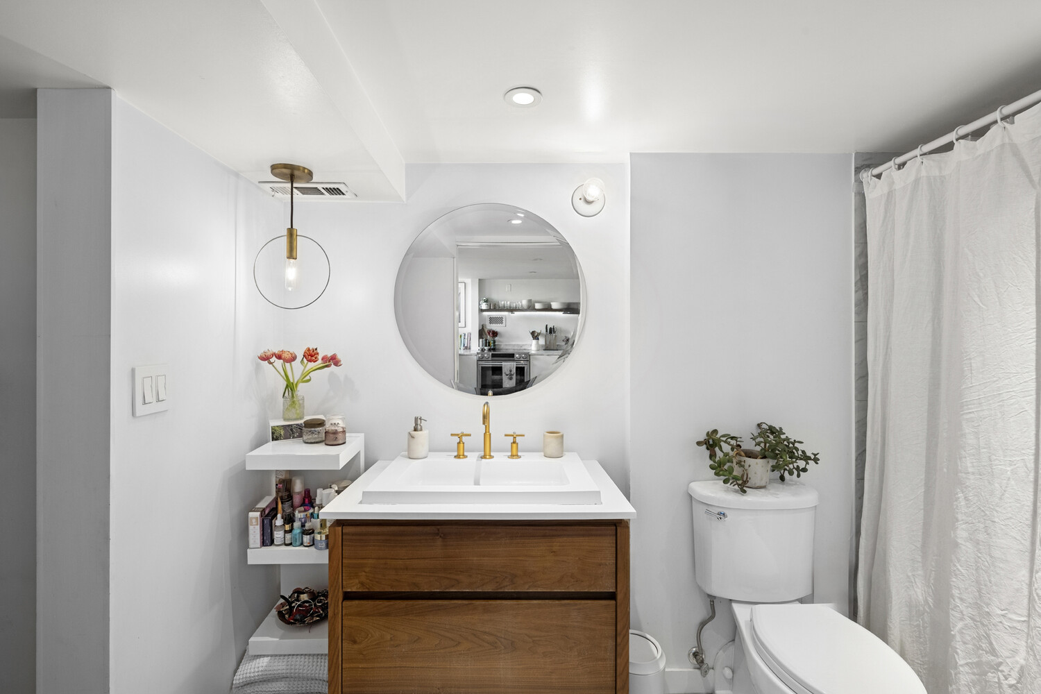 #7 photo, 111 4TH Avenue, मैनहटन East Village , NY 10003