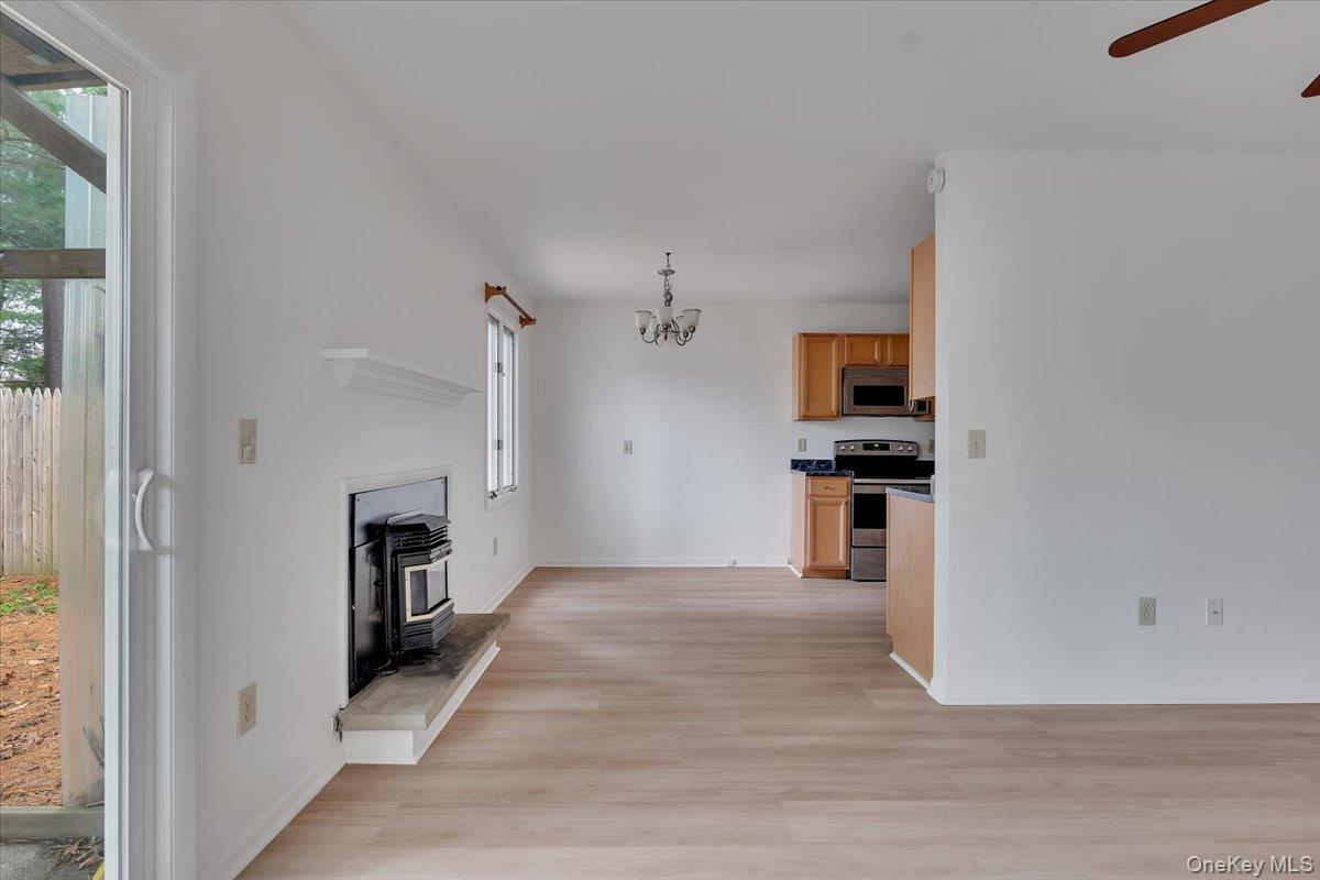 #11 photo, 20 Heartwood Court, 纽约州 Call Listing Agent , NY 12065