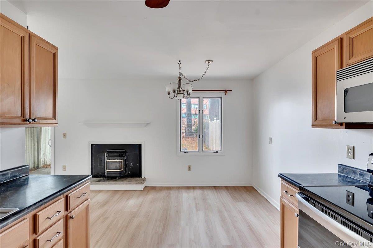 #15 photo, 20 Heartwood Court, 纽约州 Call Listing Agent , NY 12065