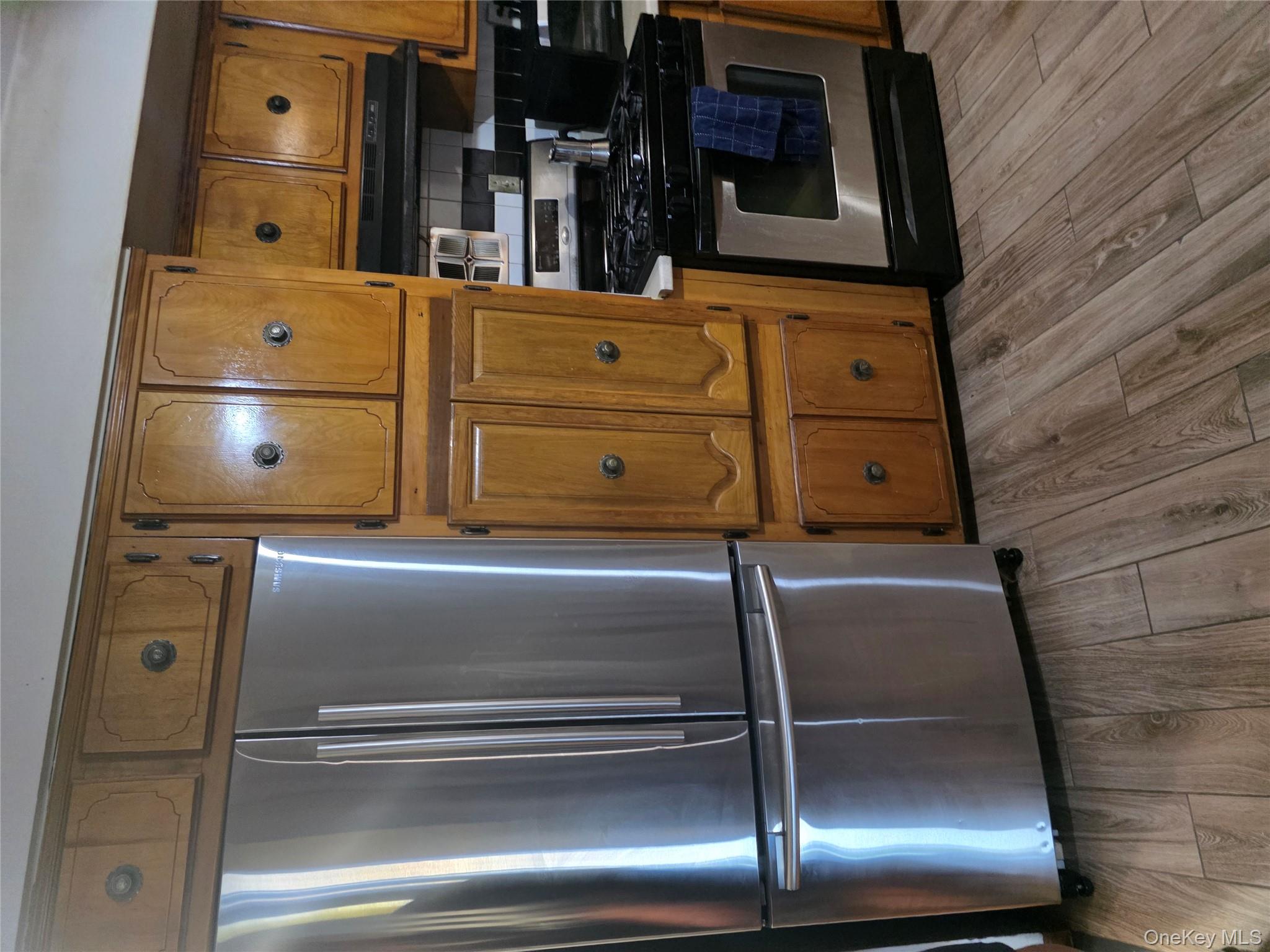 #8 photo, 4912 111 Street, 皇后區 可樂娜 Corona , NY 11368