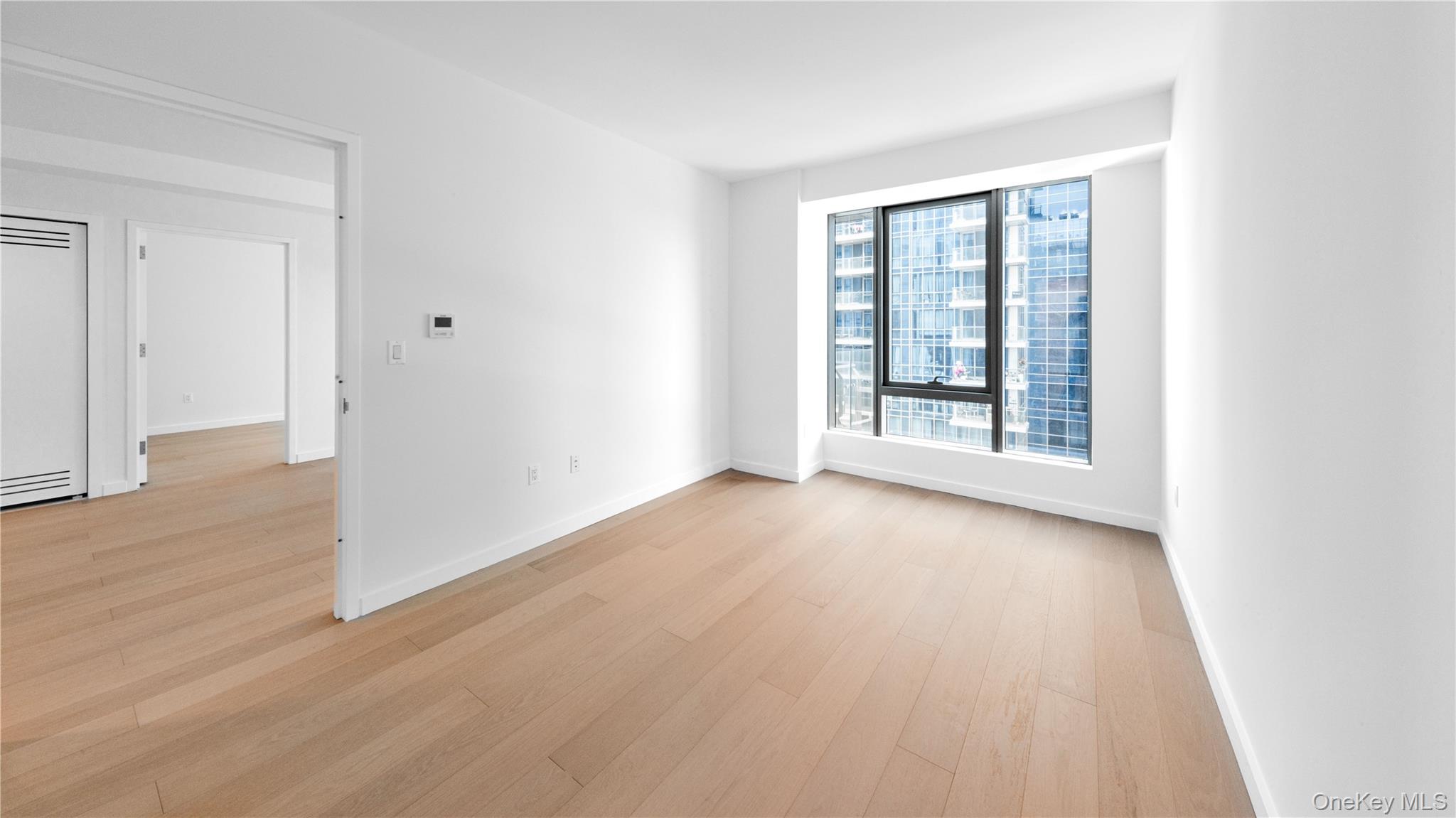 #6 photo, 33-71 Prince Street, फ्लशिंग Flushing , NY 11354