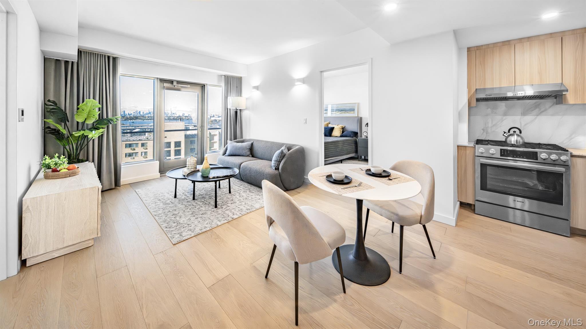 #1 photo, 33-71 Prince Street, फ्लशिंग Flushing , NY 11354