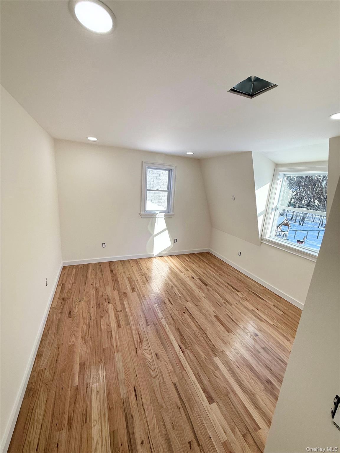 #14 photo, 31 N Cozine Road, Manorville , NY 11949