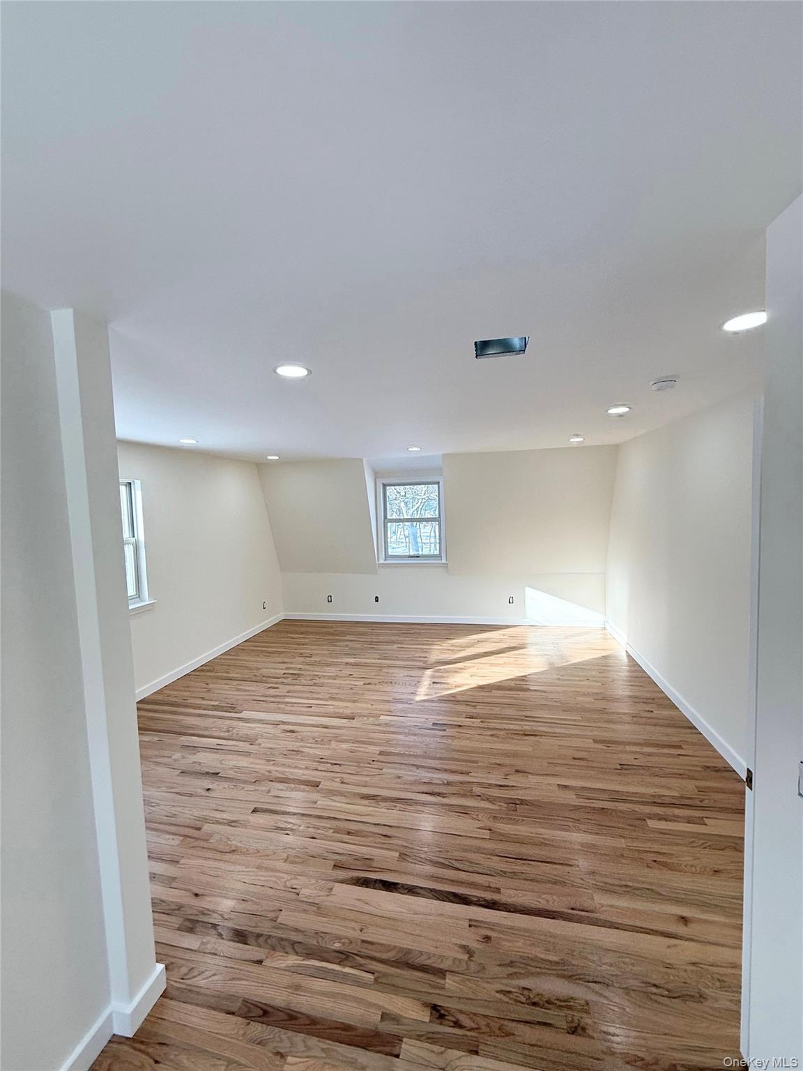 #7 photo, 31 N Cozine Road, Manorville , NY 11949