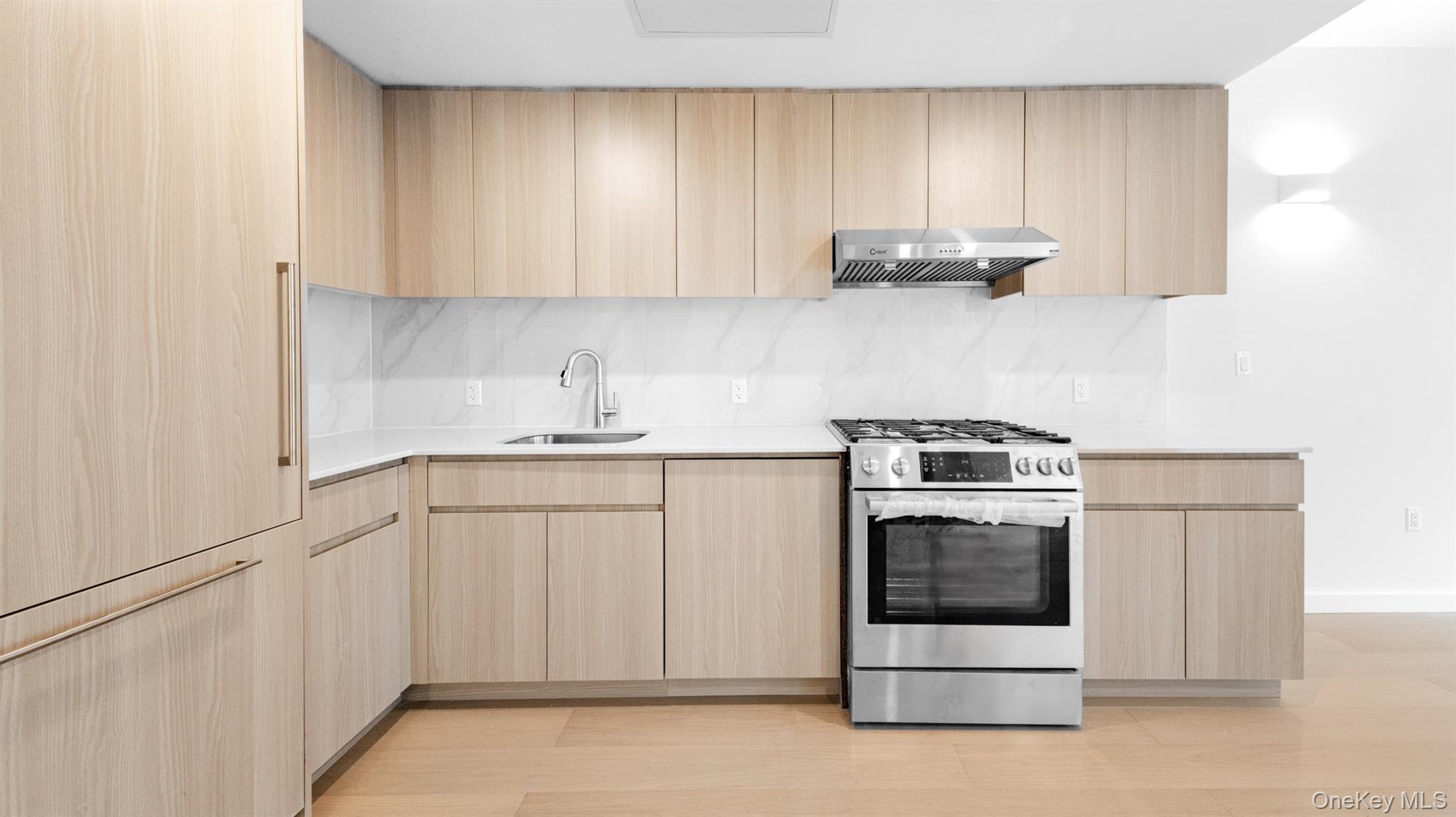 #5 photo, 33-71 Prince Street, फ्लशिंग Flushing , NY 11354