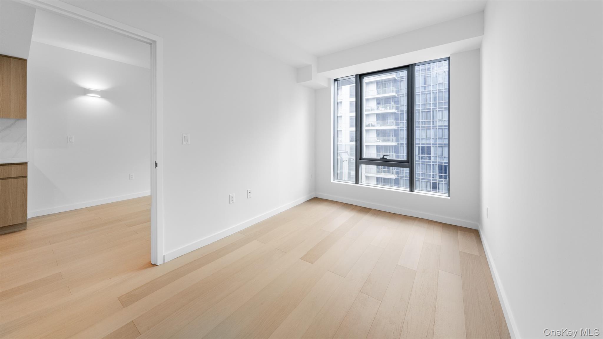 #6 photo, 33-71 Prince Street, फ्लशिंग Flushing , NY 11354