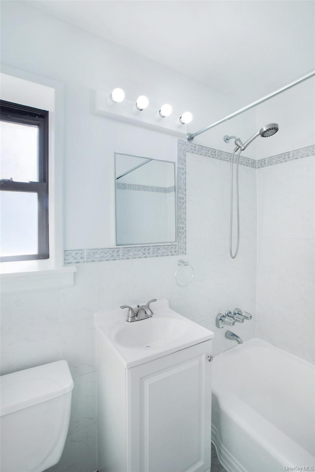 #8 photo, 47-15 216th Street, 皇后区 贝塞 Bayside , NY 11361