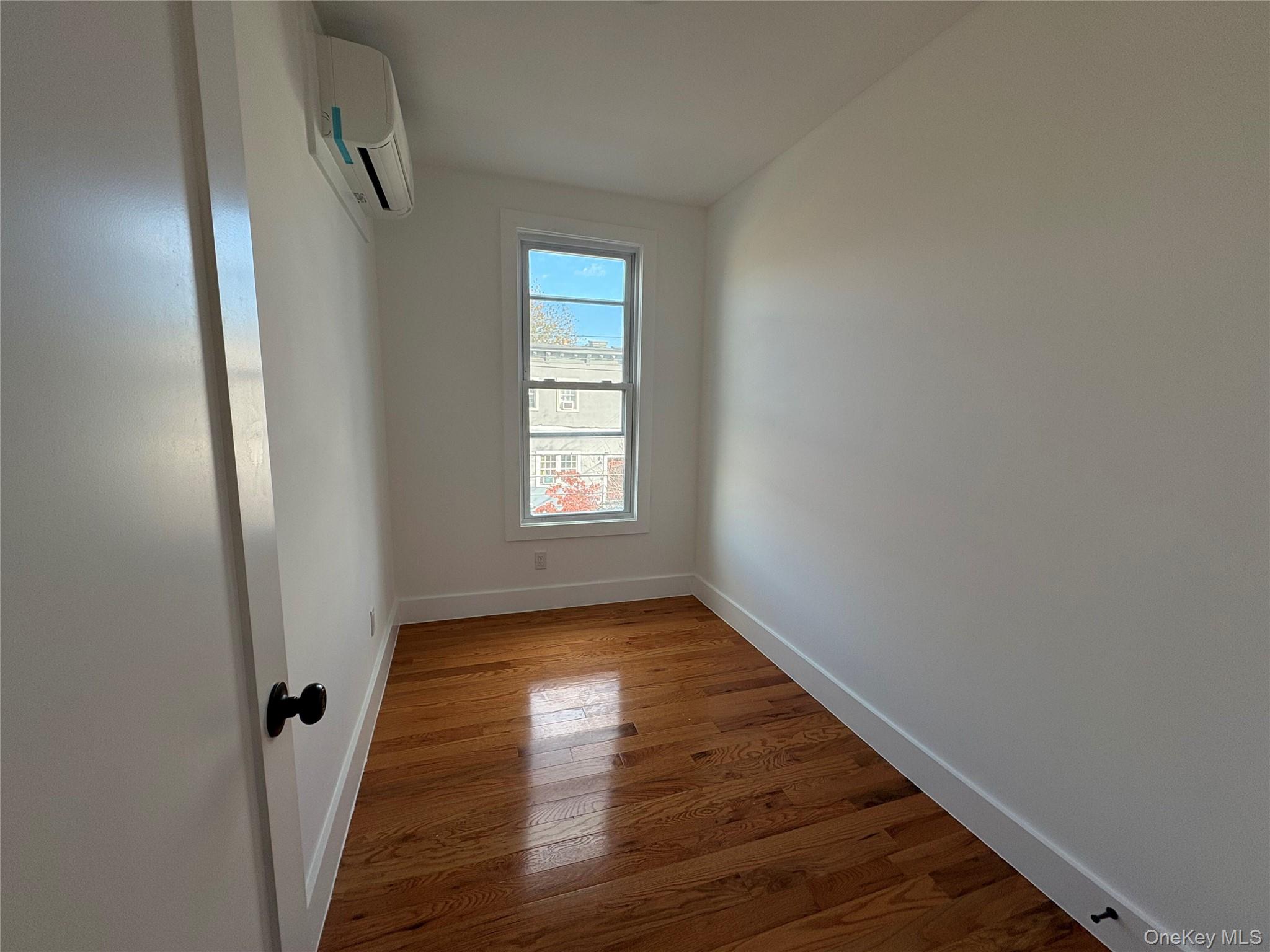 #3 photo, 532 Jerome Street, Brooklyn , NY 11207