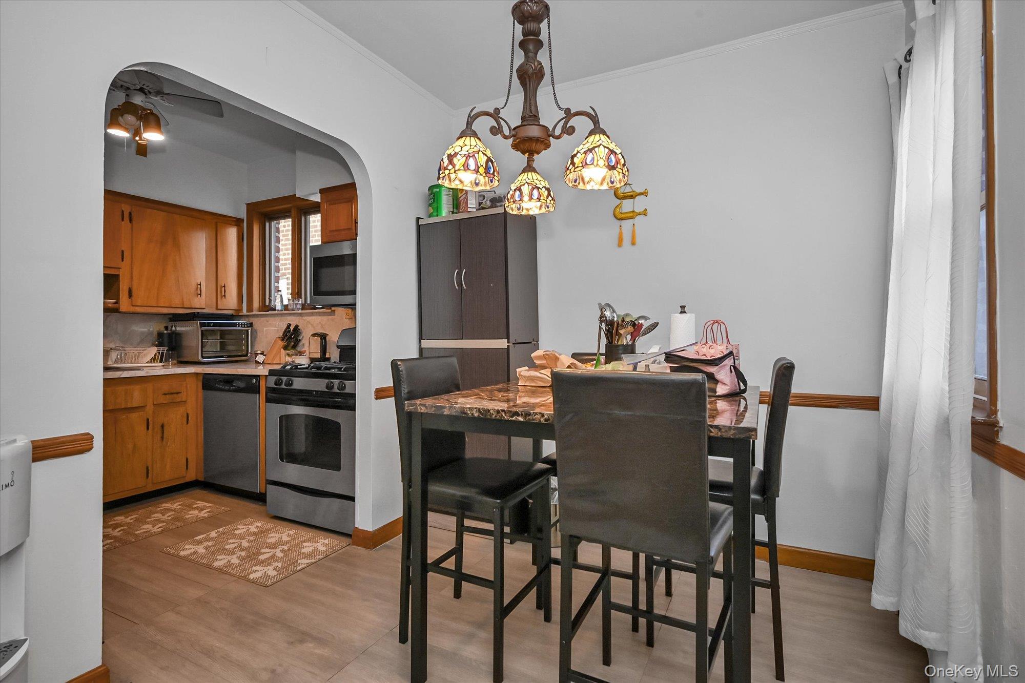 #4 photo, 53-08 193rd Street, Куинс ‖ Fresh Meadows , NY 11365