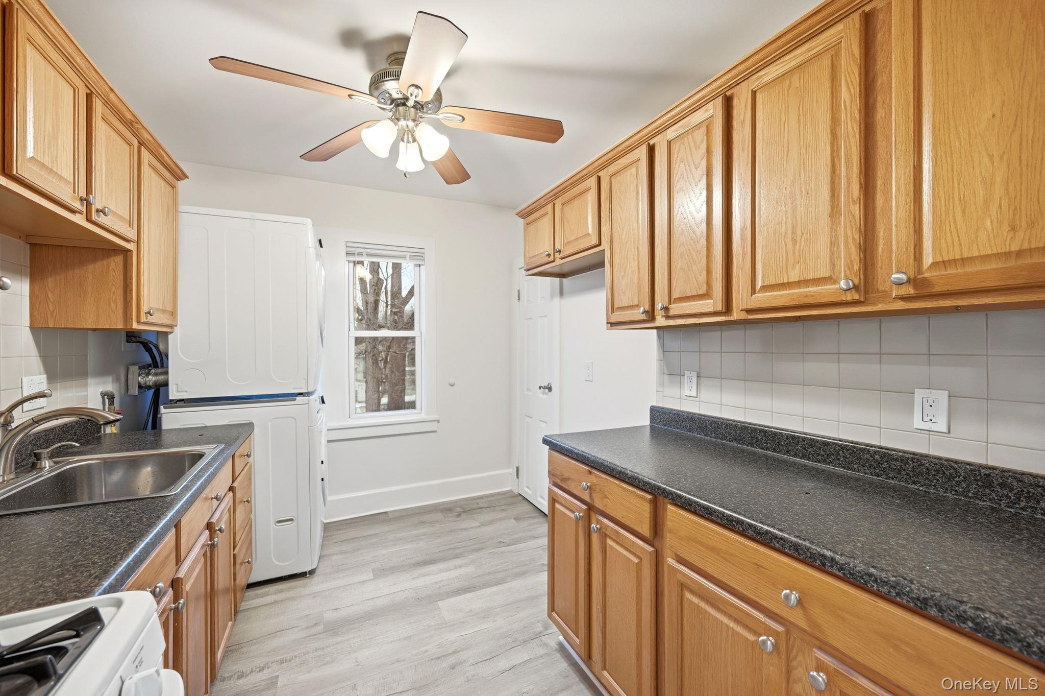 #11 photo, 359 Orangeburg Road, 뉴욕주 Pearl River , NY 10965