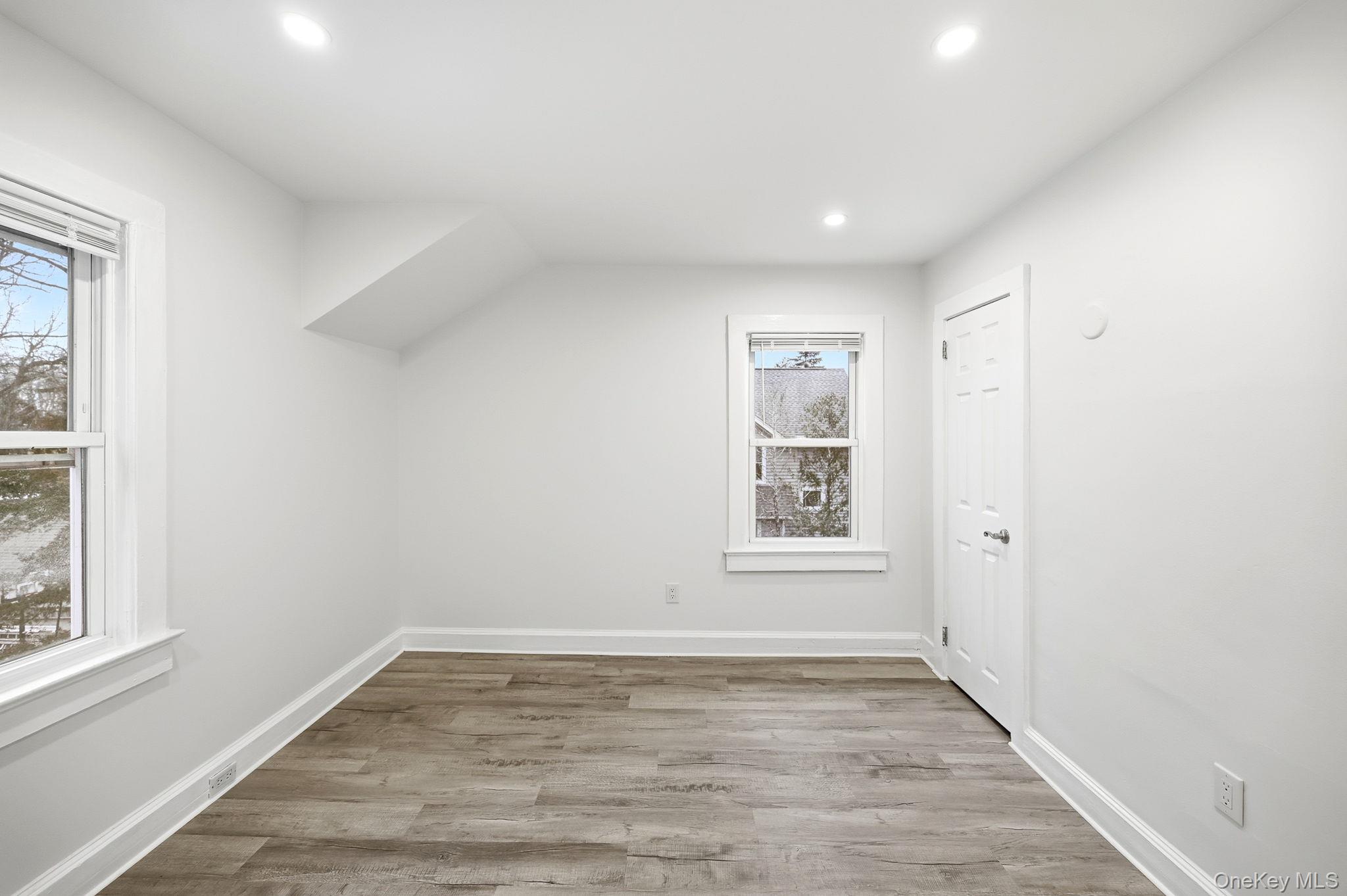 #19 photo, 359 Orangeburg Road, 뉴욕주 Pearl River , NY 10965