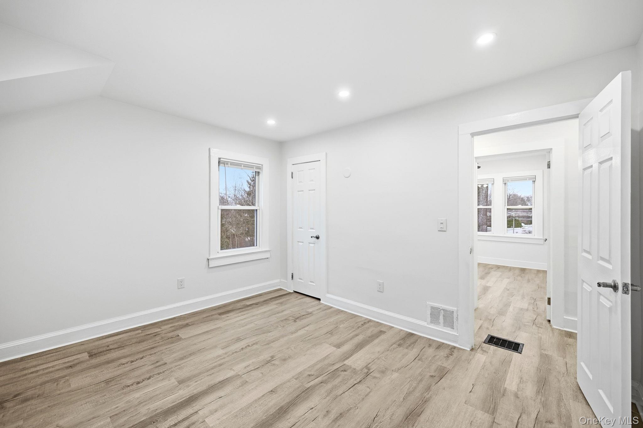 #20 photo, 359 Orangeburg Road, 뉴욕주 Pearl River , NY 10965