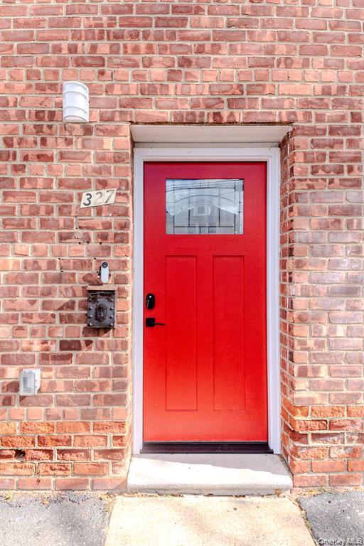 #1 photo, 327 Mundy Lane, 紐約州 Mount Vernon , NY 10550