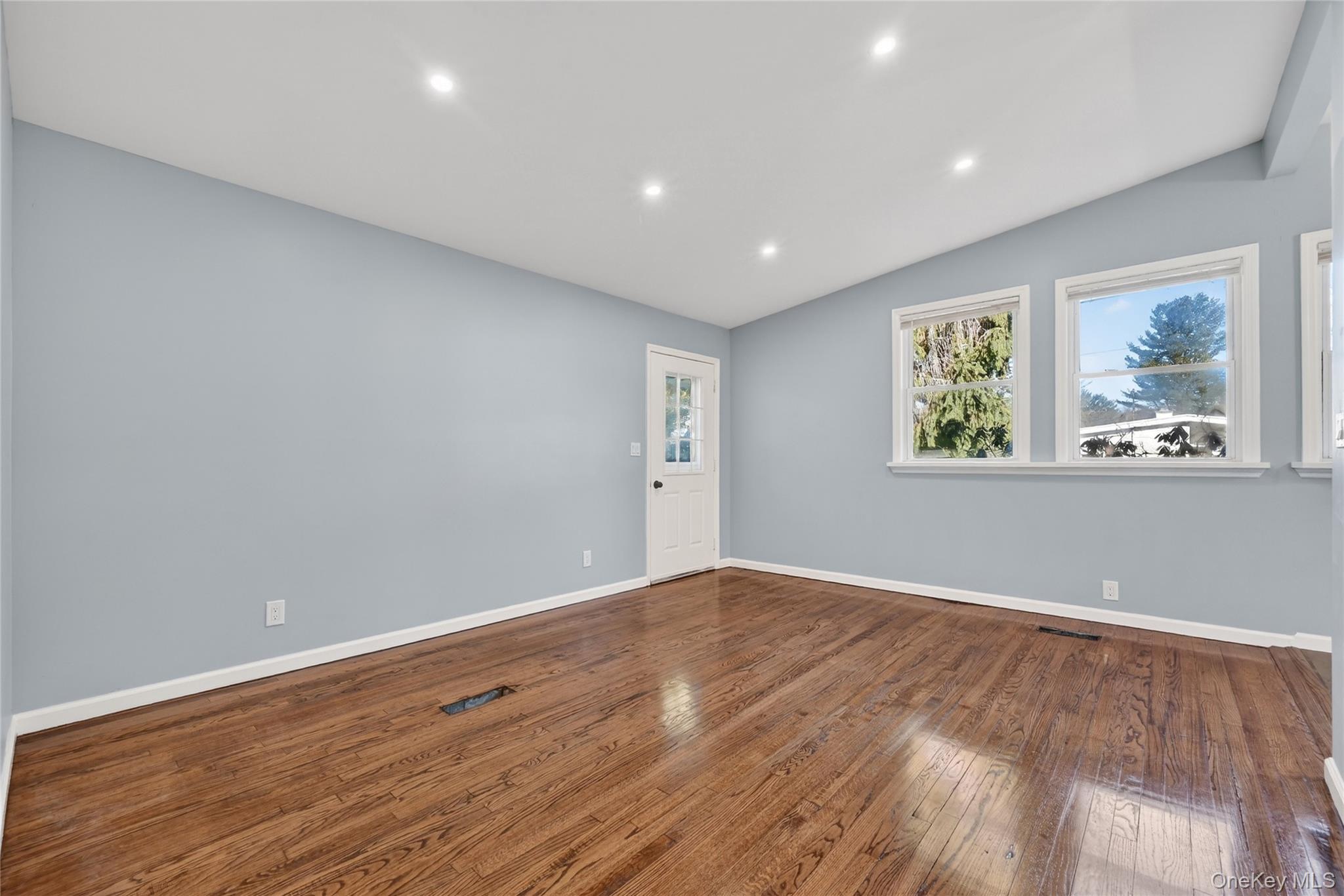 #7 photo, 2 The Curve Road, Rock Hill , NY 12775