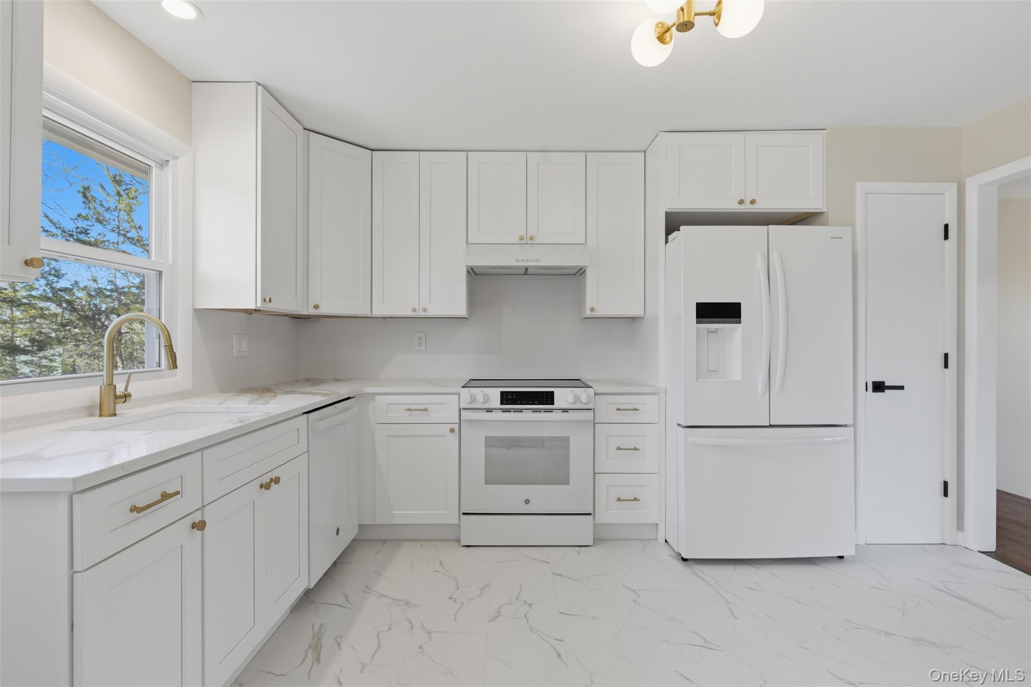 #11 photo, 52 All Angels Hill Road, 纽约州 Wappingers Falls , NY 12590