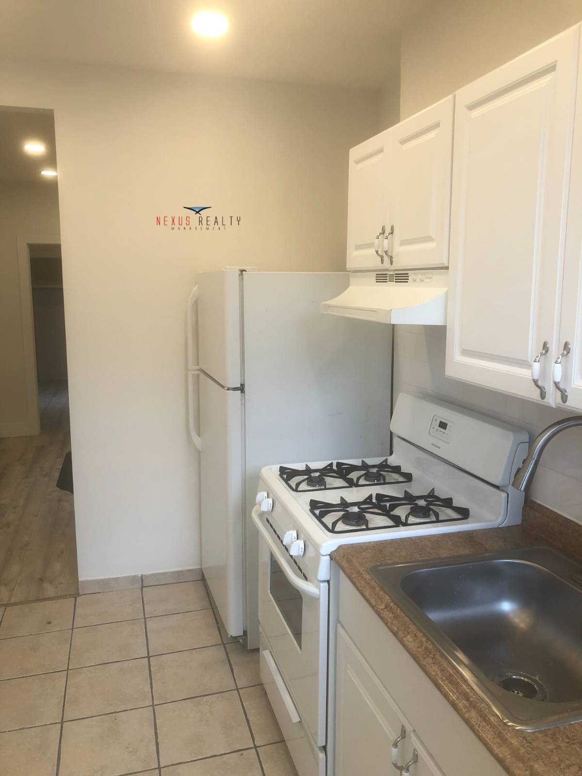 #1 photo, 45th street & 31st Avenue, लॉन्ग आइलैंड सिटी Astoria , NY 11103