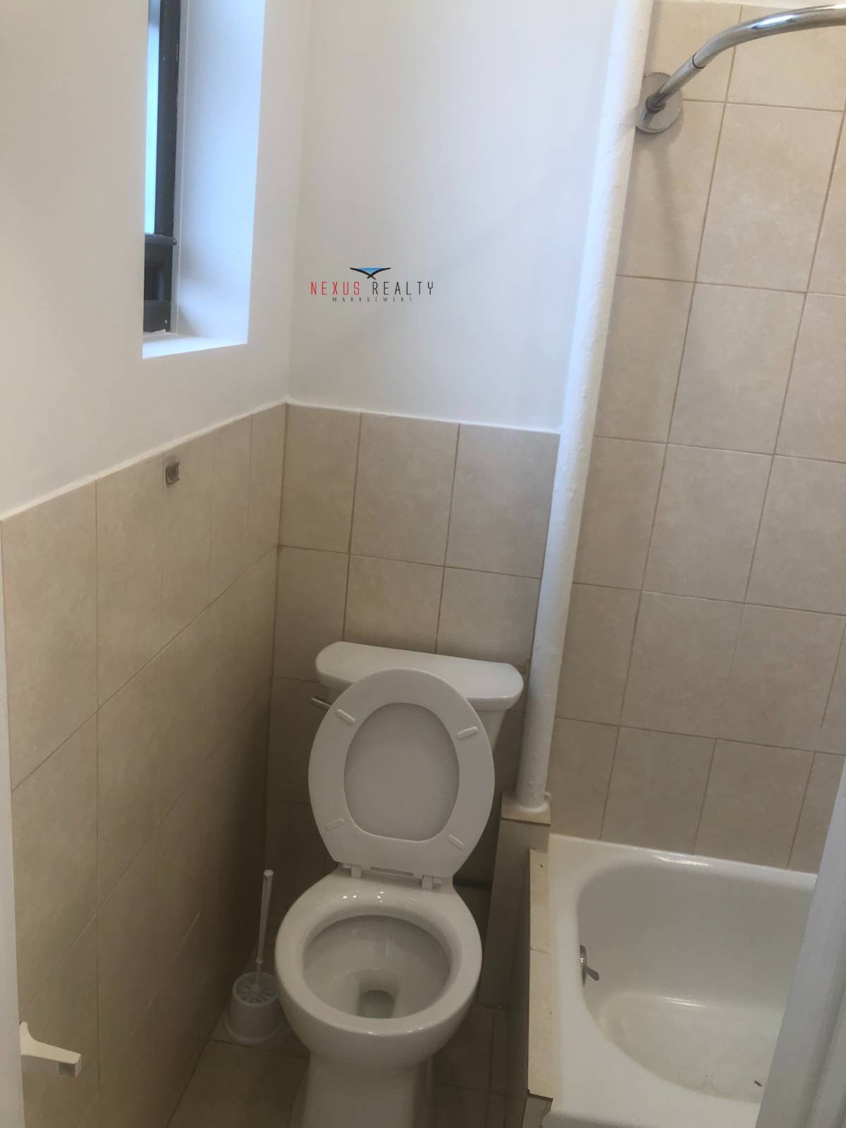 #4 photo, 45th street & 31st Avenue, लॉन्ग आइलैंड सिटी Astoria , NY 11103