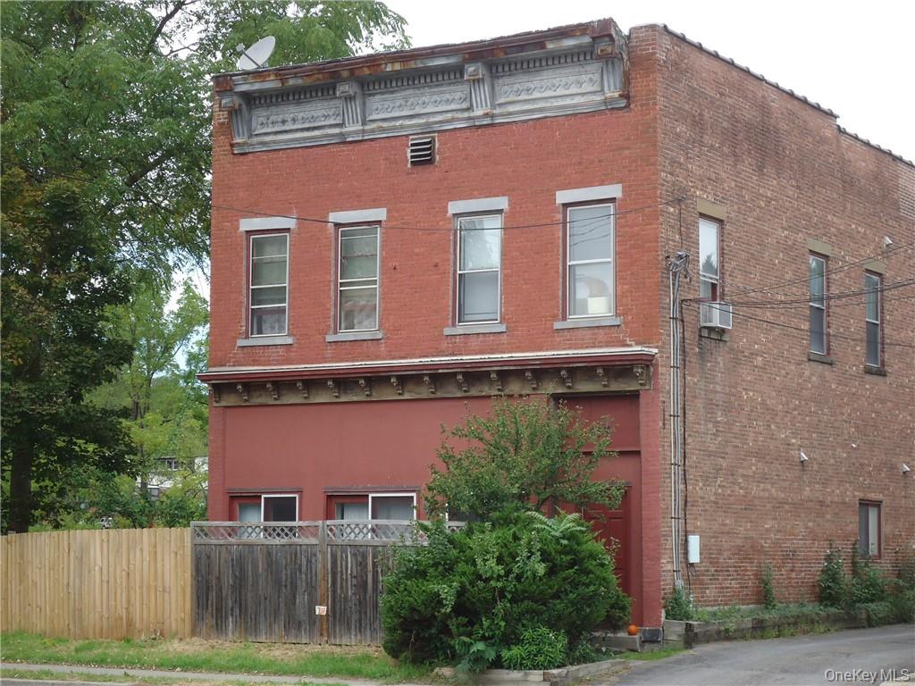 #1 photo, 165 Ulster Avenue, Saugerties , NY 12477