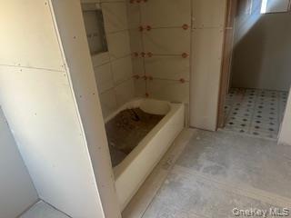 #6 photo, 926 Hawkins Avenue, Саффолк ‖ Lake Grove , NY 11755