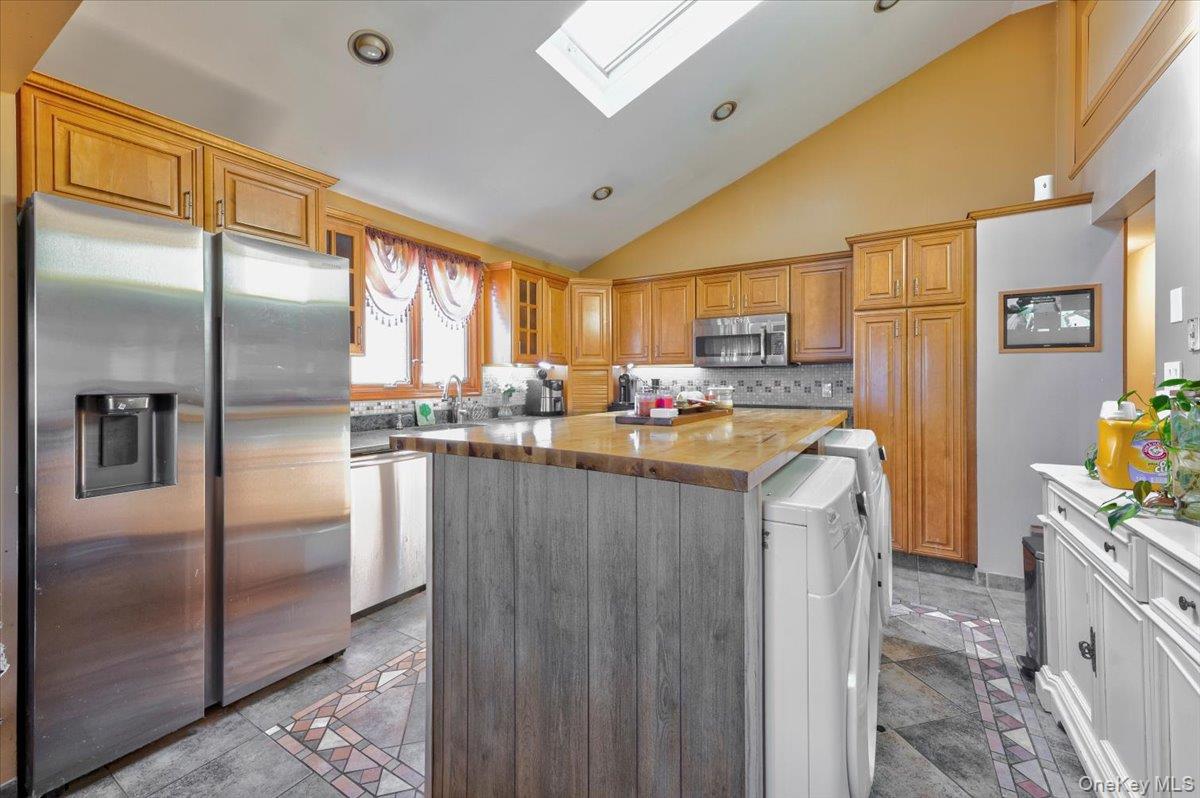 #12 photo, 161-08 86 Street, Howard Beach , NY 11414