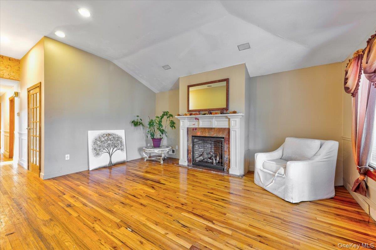 #6 photo, 161-08 86 Street, Howard Beach , NY 11414