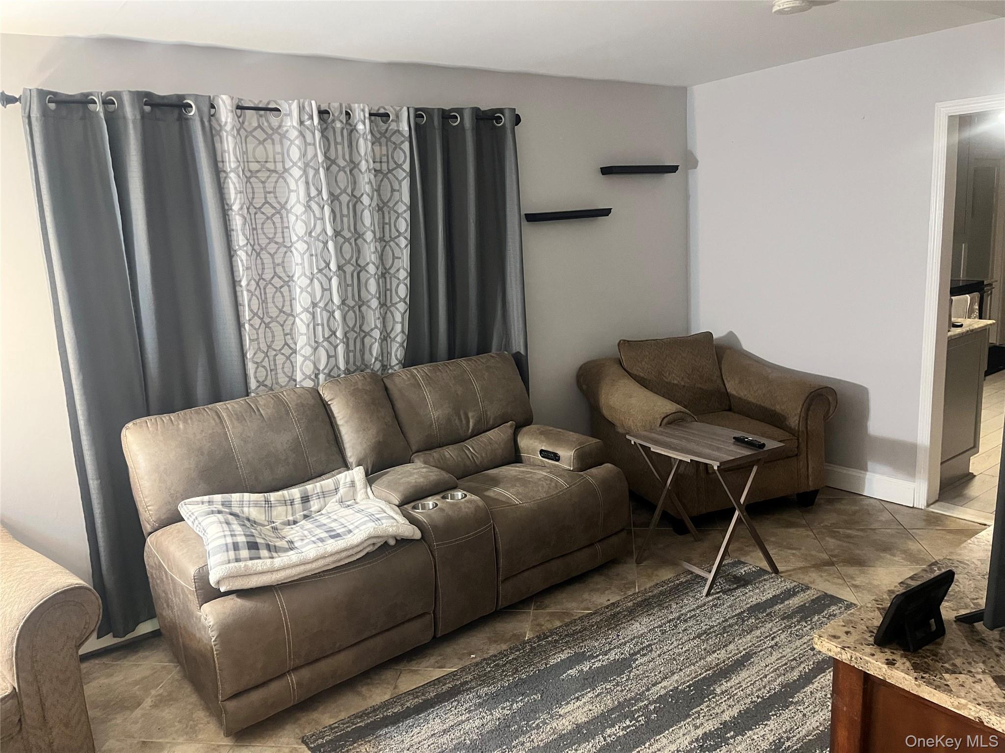 #10 photo, 74 Wedgewood Drive, Саффолк ‖ Brookhaven , NY 11727