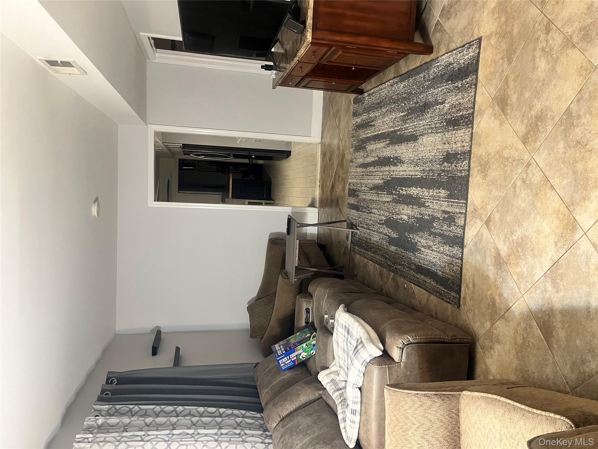 #9 photo, 74 Wedgewood Drive, Саффолк ‖ Brookhaven , NY 11727