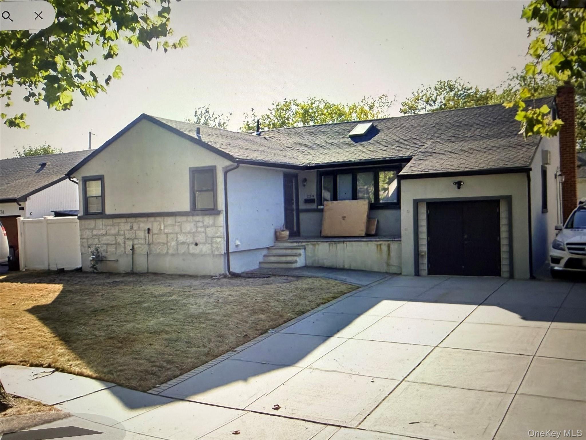 #1 photo, 224 Hungry Harbor Road, Нассау ‖ North Woodmere , NY 11581