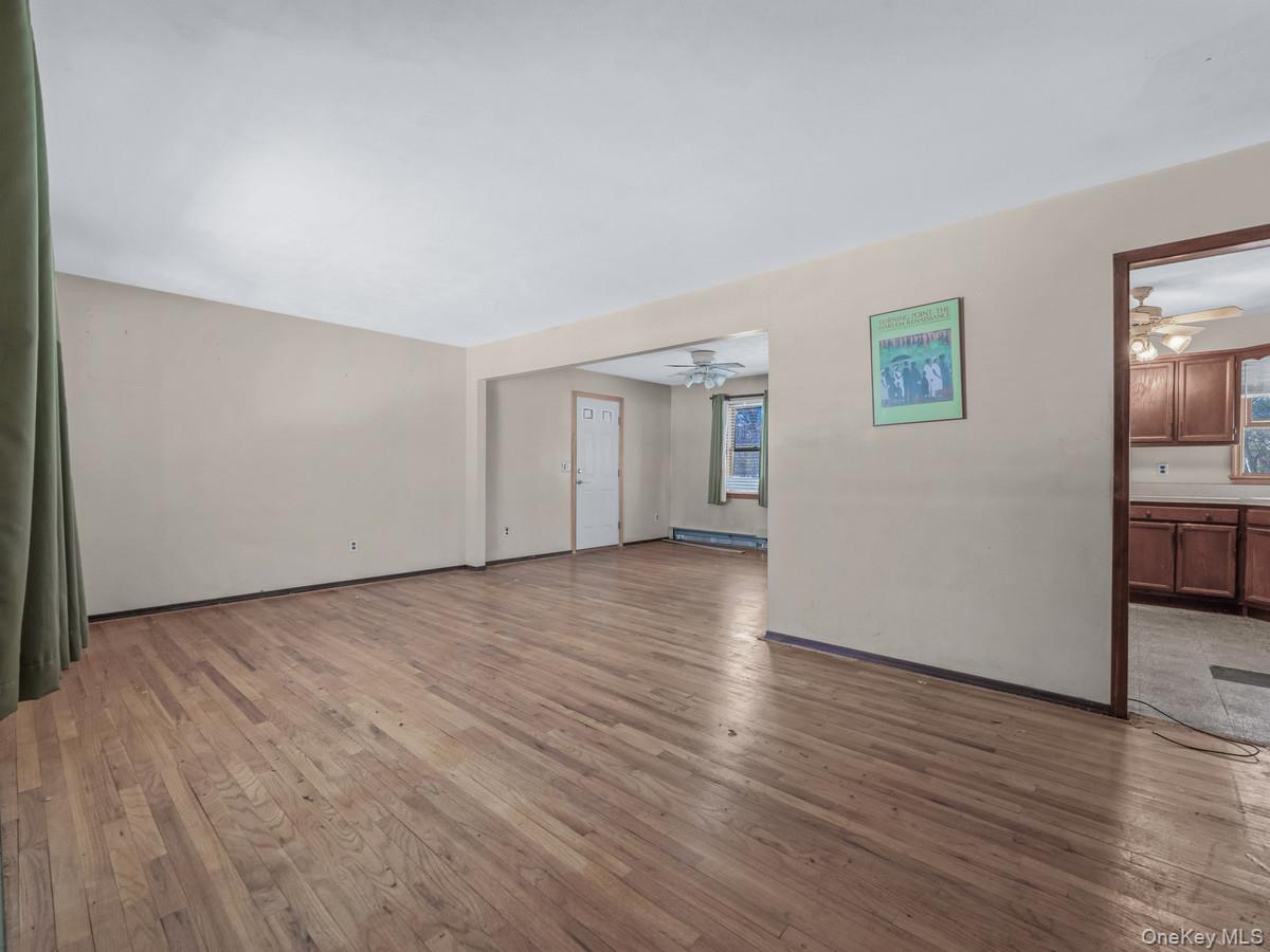 #5 photo, 103 Glider Avenue, Саффолк ‖ Riverhead , NY 11901