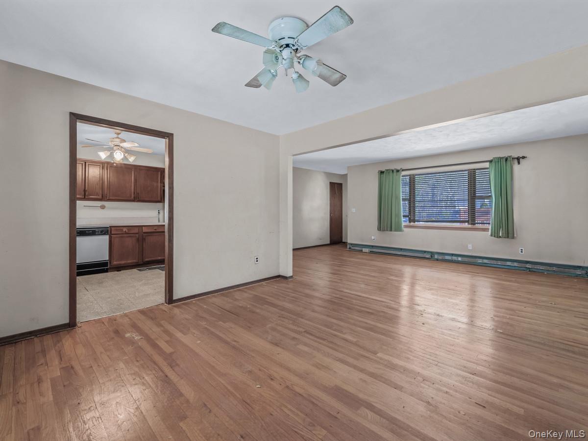 #6 photo, 103 Glider Avenue, Саффолк ‖ Riverhead , NY 11901