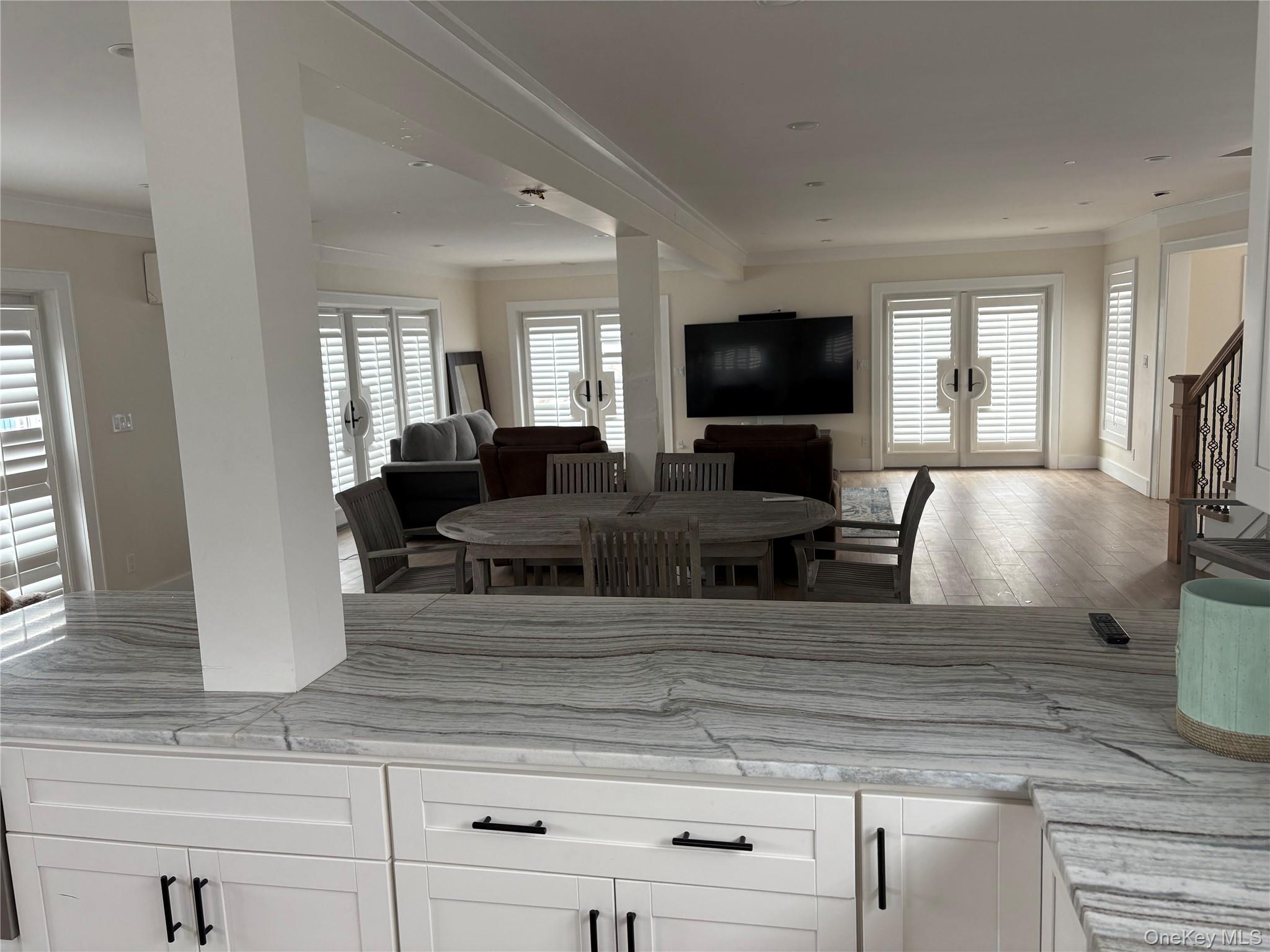 #4 photo, 2 Bay 9th Street, Саффолк ‖ West Islip , NY 11795