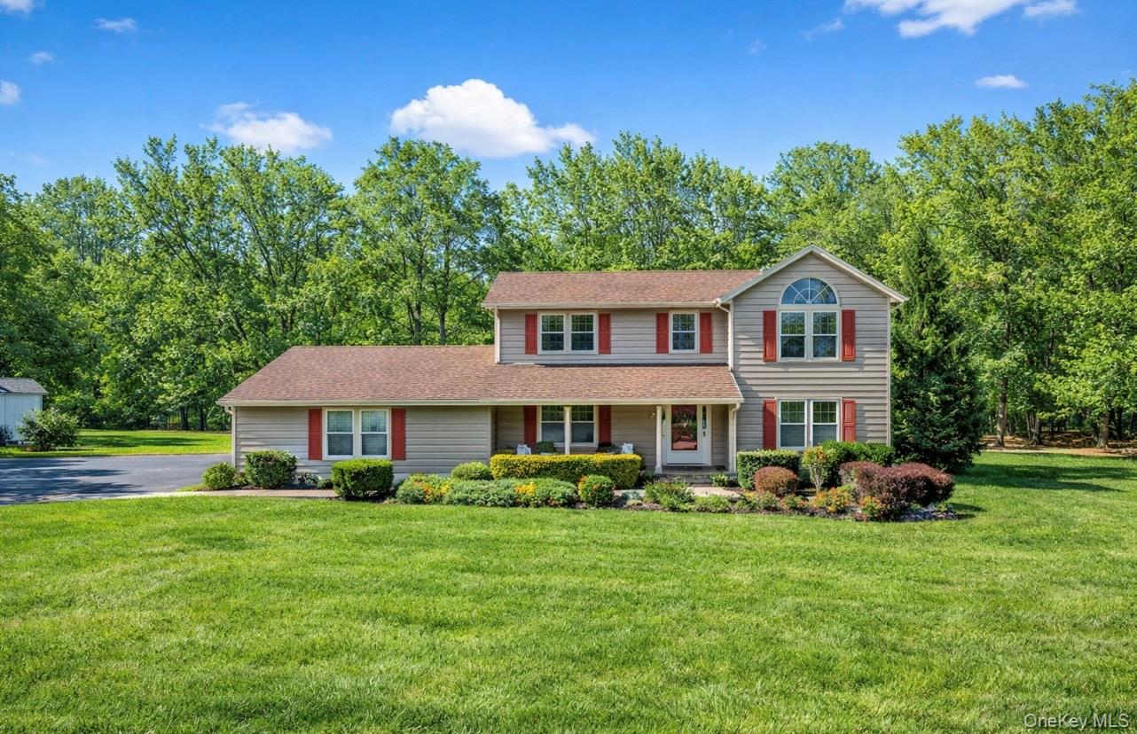 #1 photo, 29 Deer Brook Drive, New Windsor , NY 12553