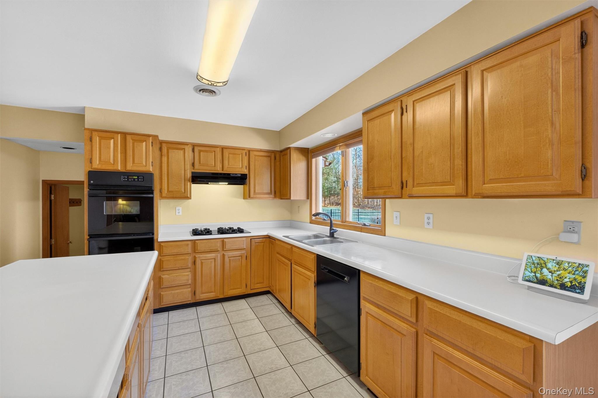 #9 photo, 29 Deer Brook Drive, New Windsor , NY 12553