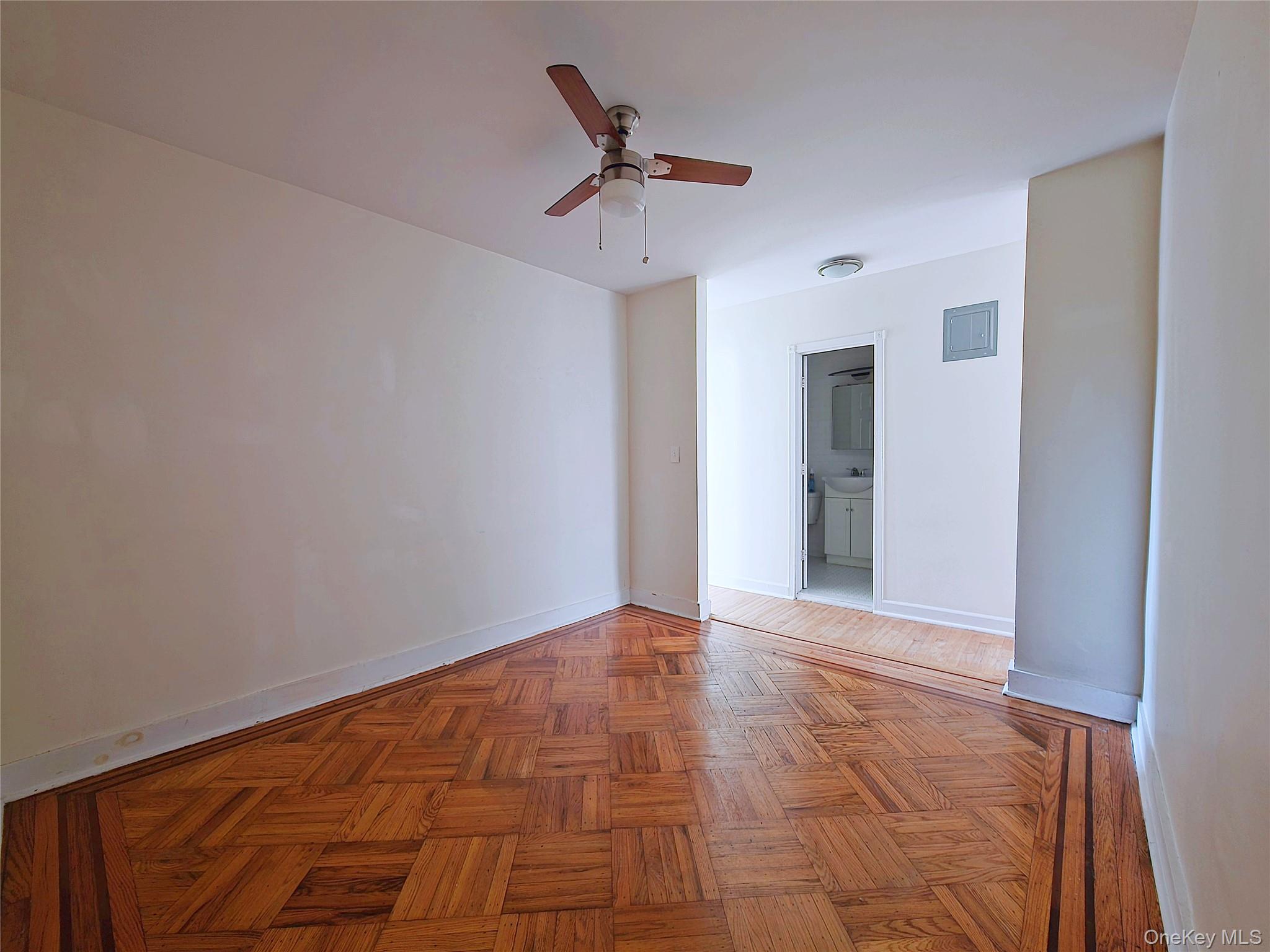 #16 photo, 60-48 80th Avenue, Glendale , NY 11385